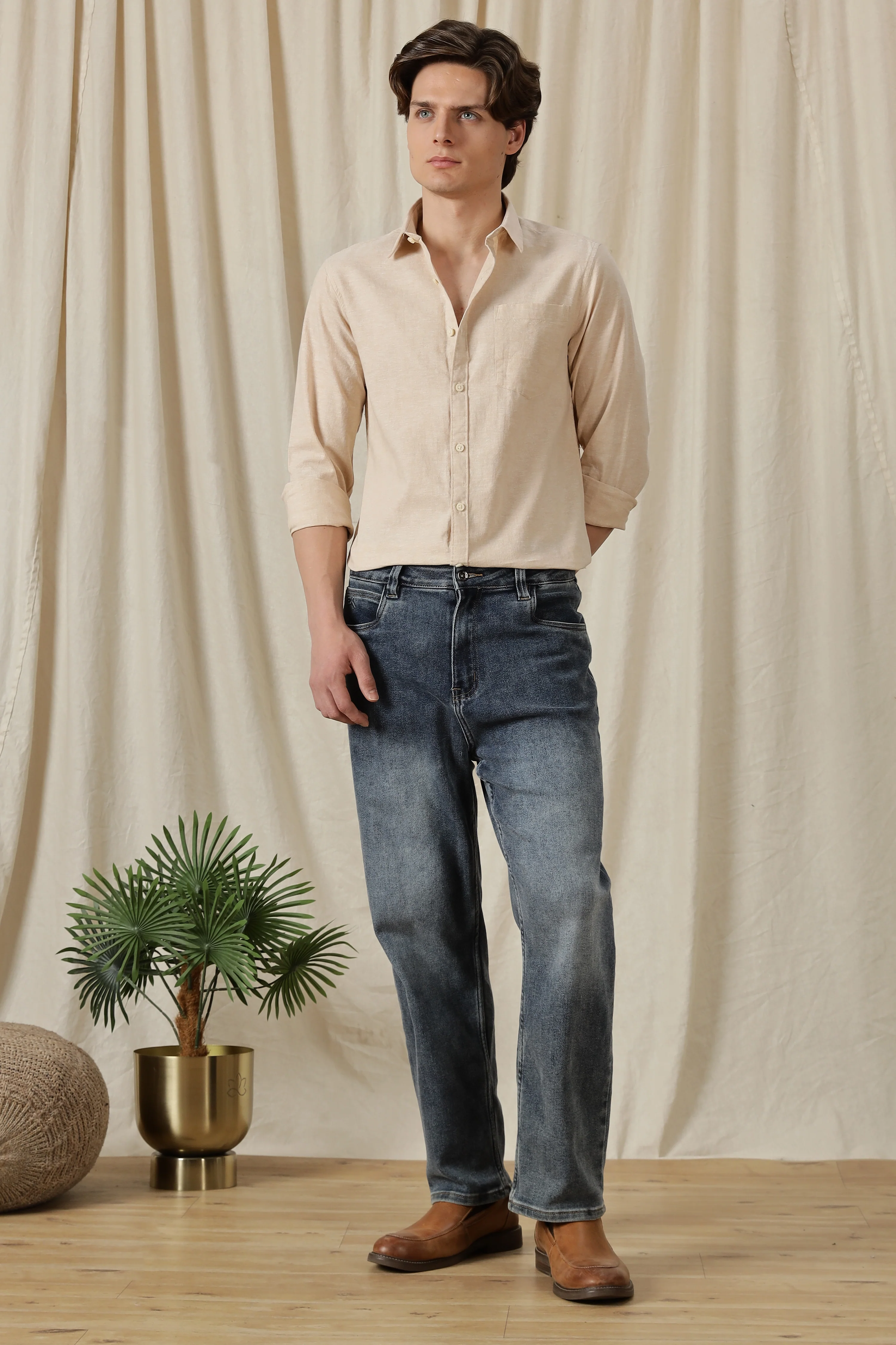 Men Linen Solid Casual Shirt - Image 9