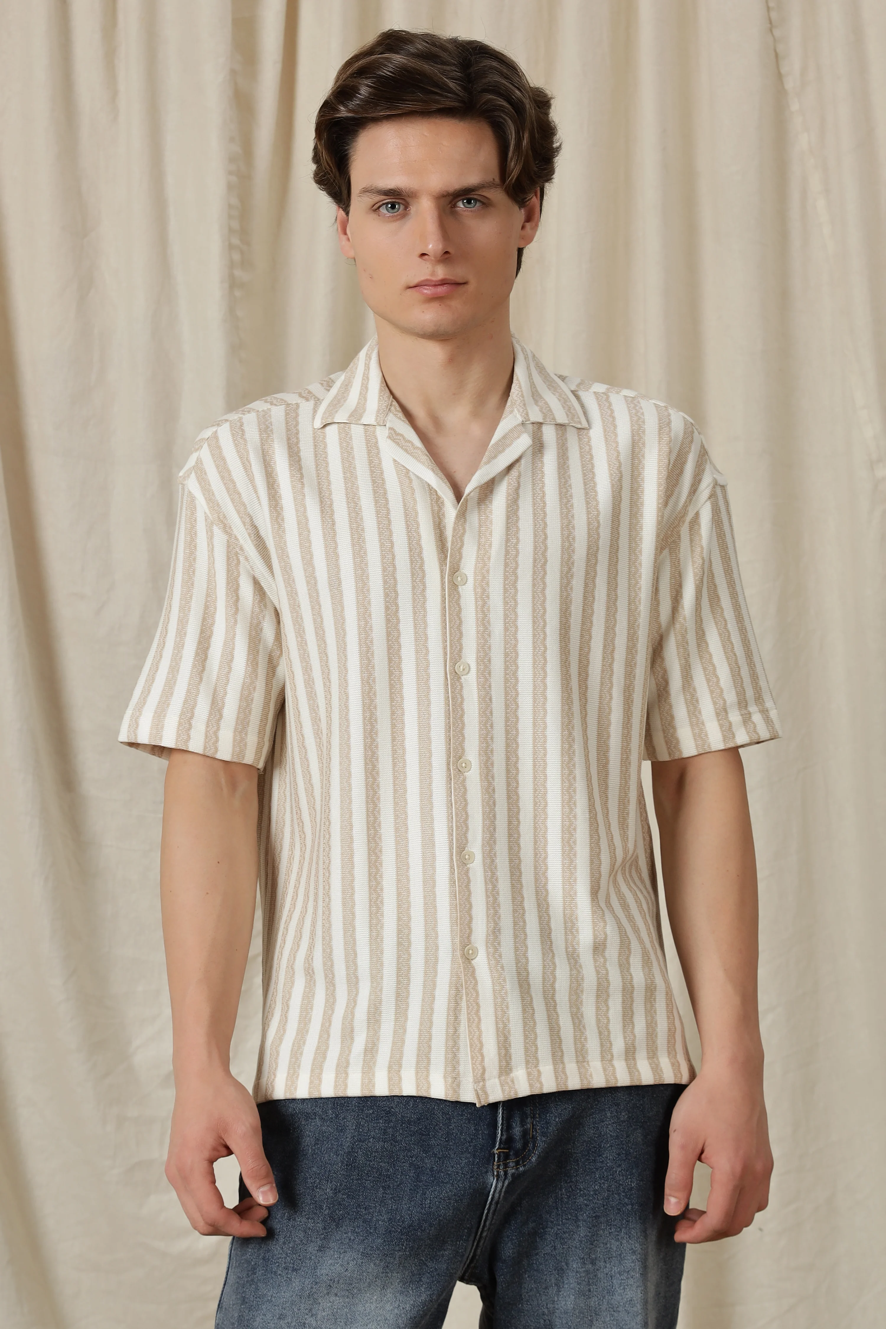 Men Loose Fit Textured Casual Shirt - Image 4