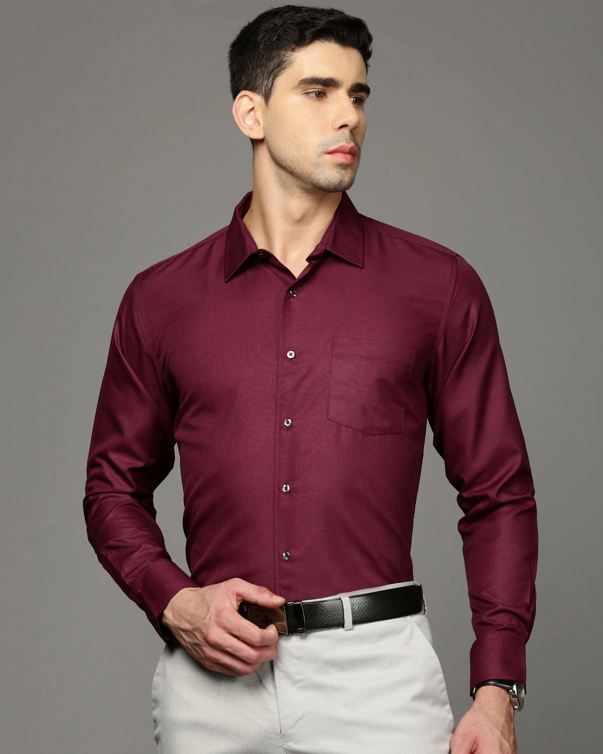 Men Magenta Cotton Blend Slim Shirt - Image 2