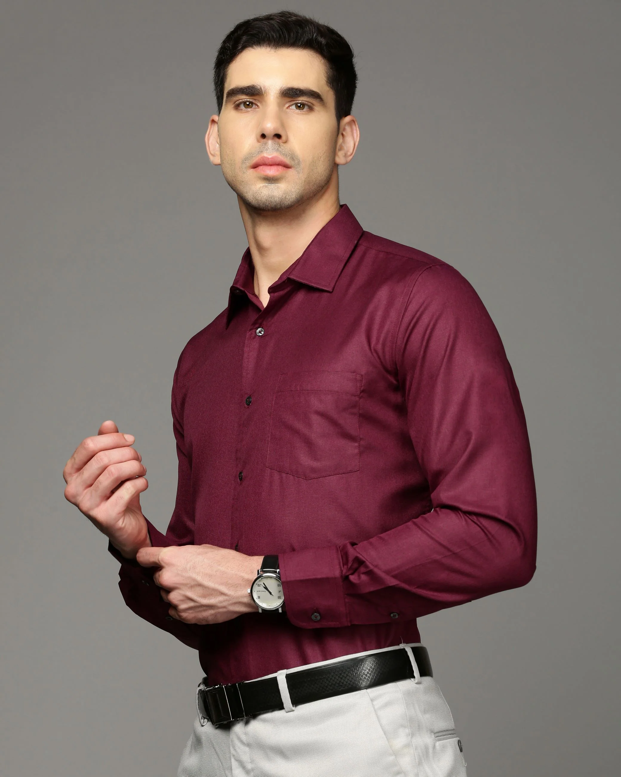 Men Magenta Cotton Blend Slim Shirt - Image 3