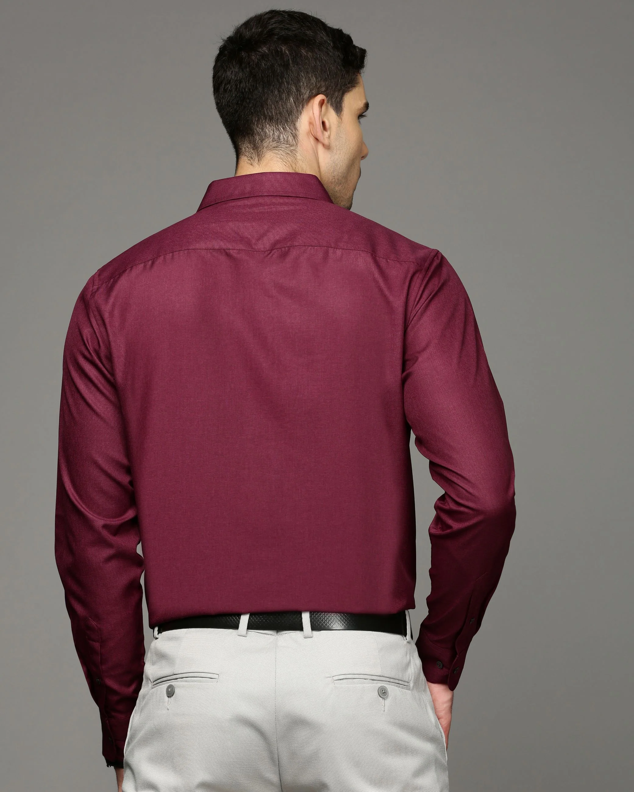 Men Magenta Cotton Blend Slim Shirt - Image 4