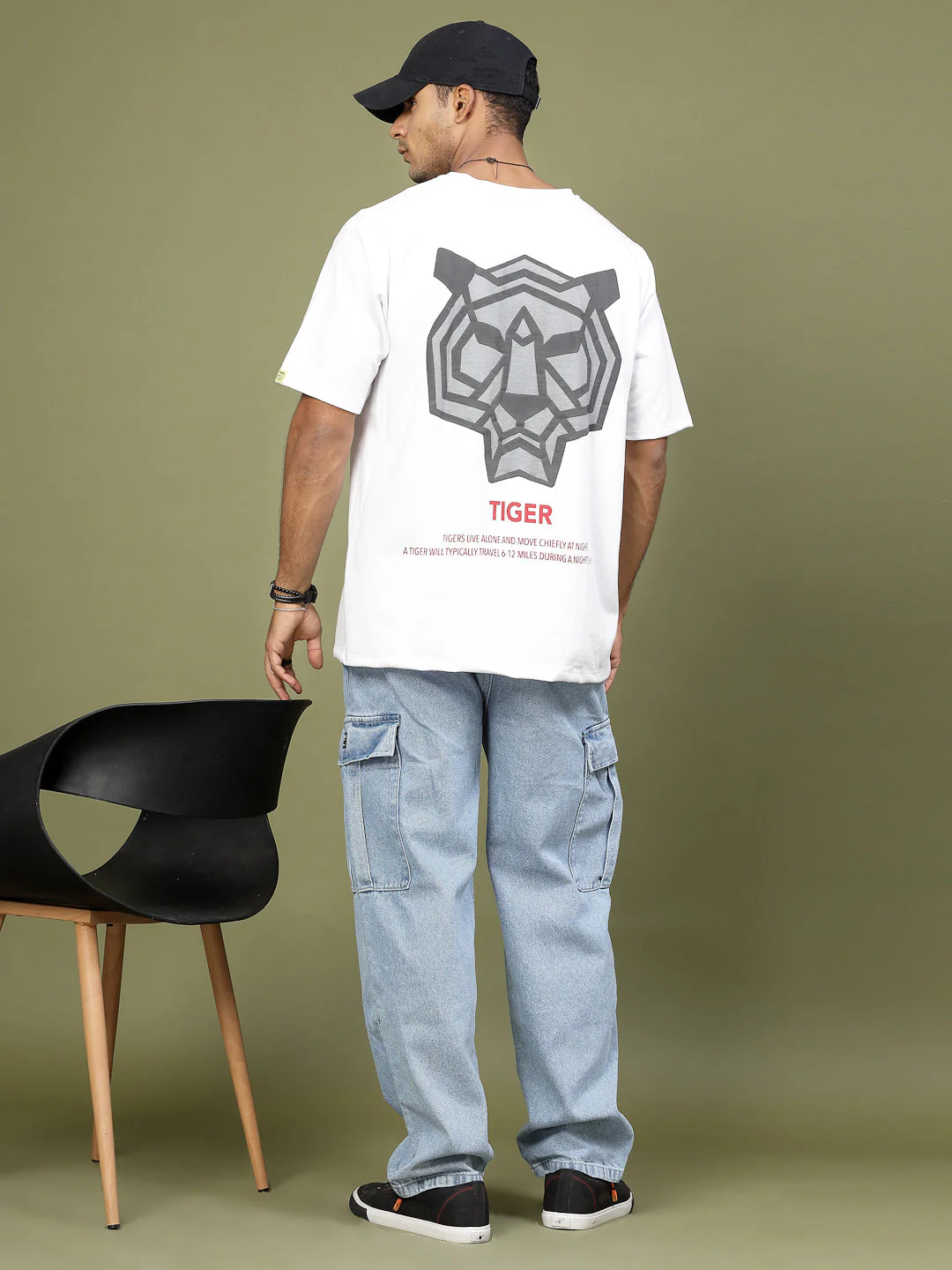 Men Majestic Tiger Puff Print Oversized TShirt - Image 4