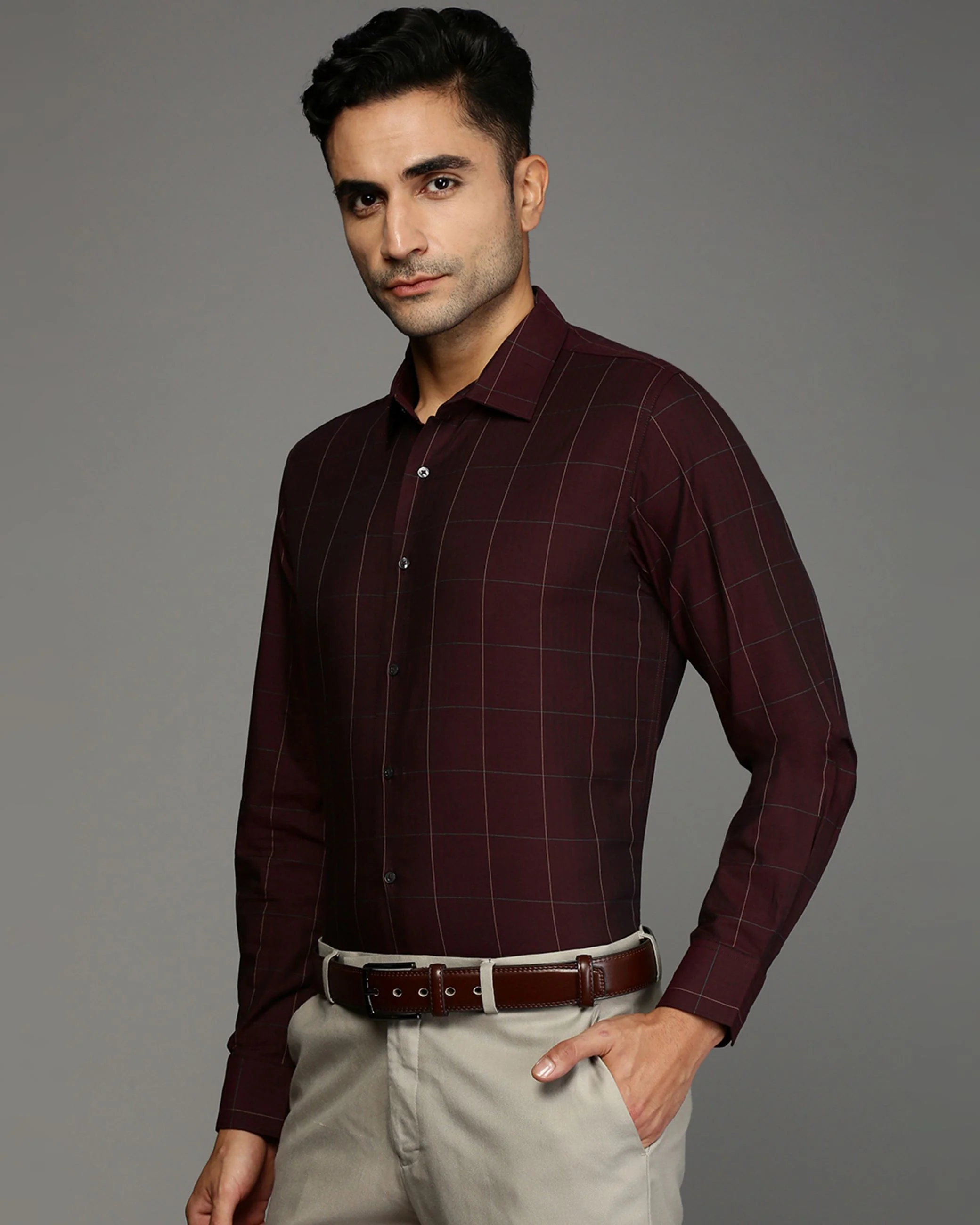 Men Maroon Cotton Blend Slim Shirt - Image 3
