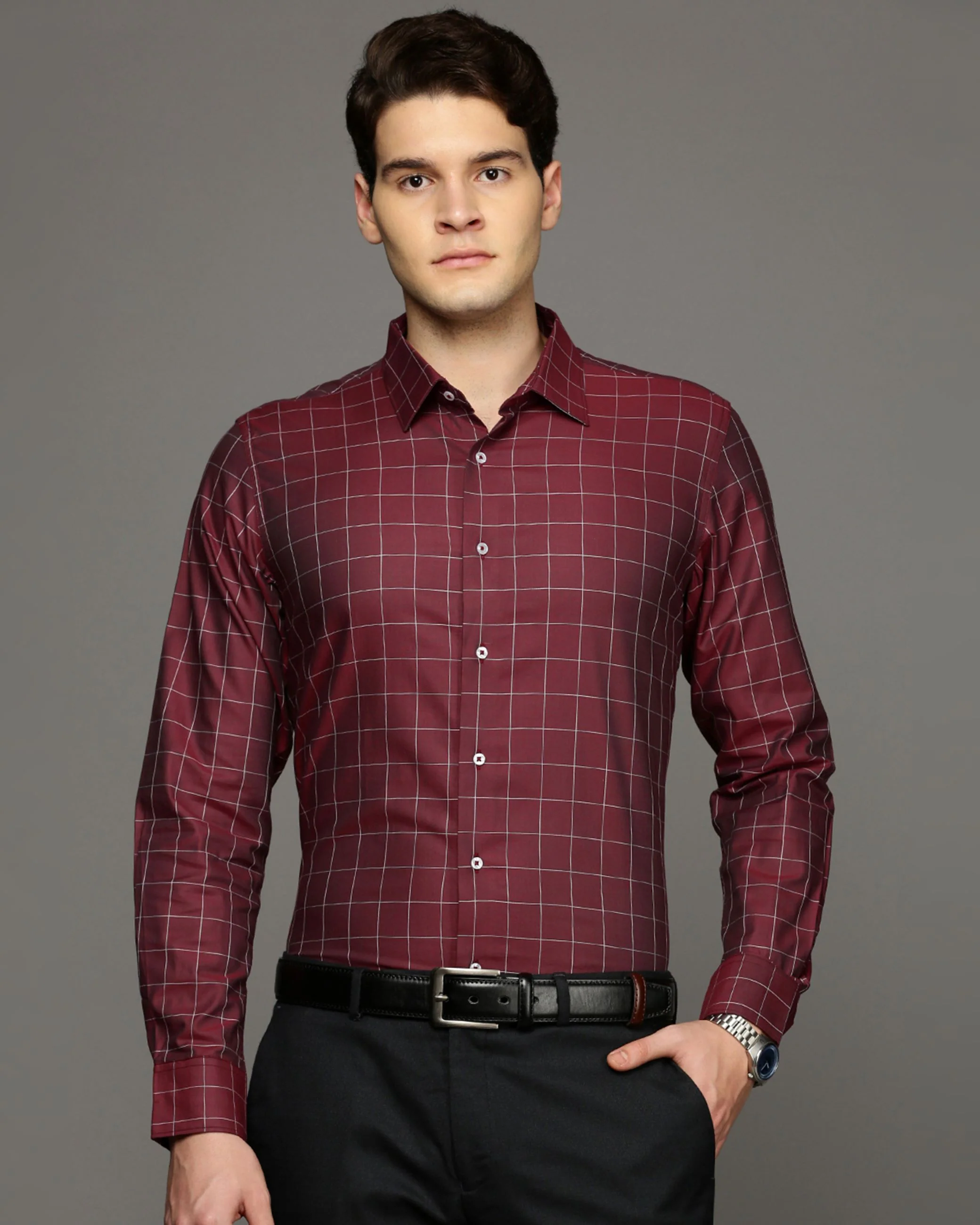 Men Maroon Cotton Blend Slim Shirt - Image 2