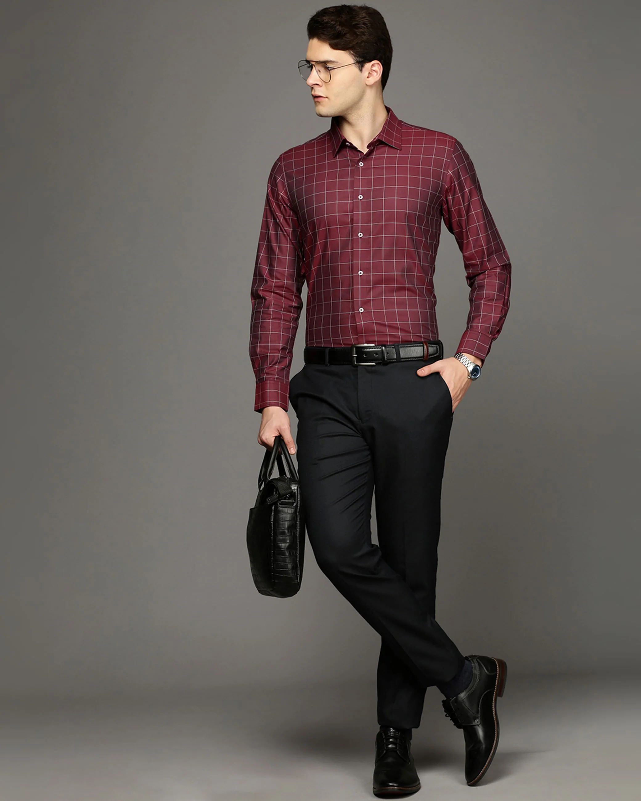Men Maroon Cotton Blend Slim Shirt - Image 5