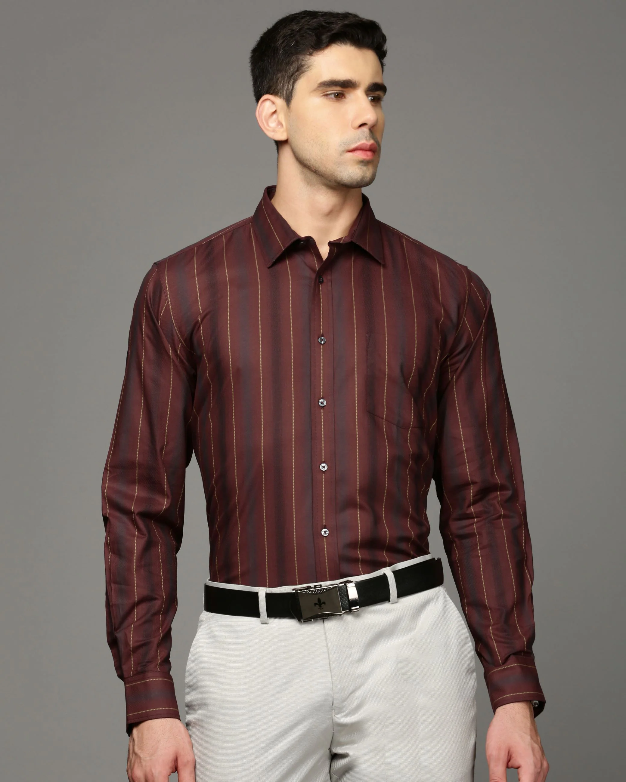 Men Maroon Cotton Blend Slim Shirt - Image 2