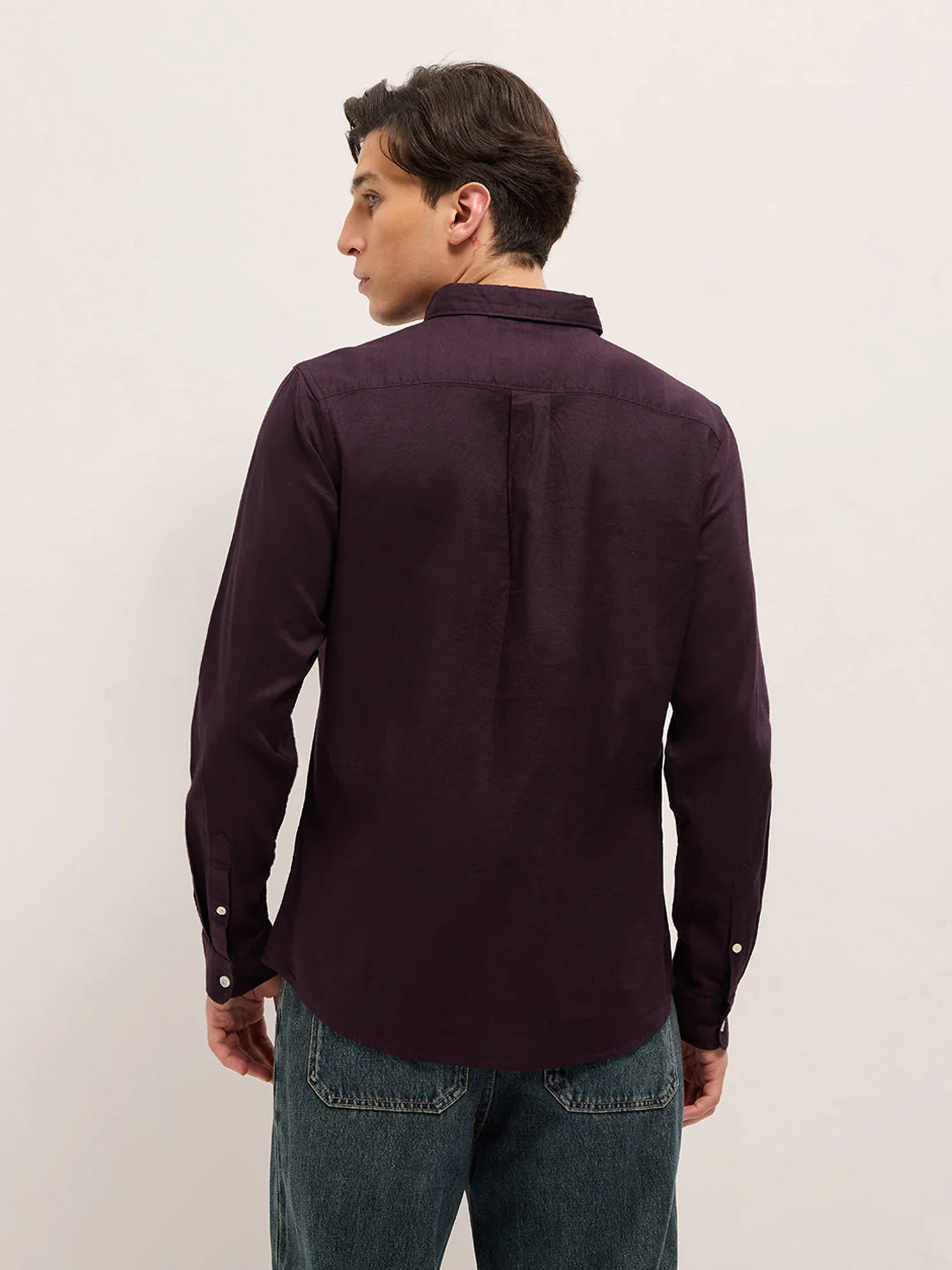Men Maroon Cotton Solid Slim Fit Casual Shirt - Image 2