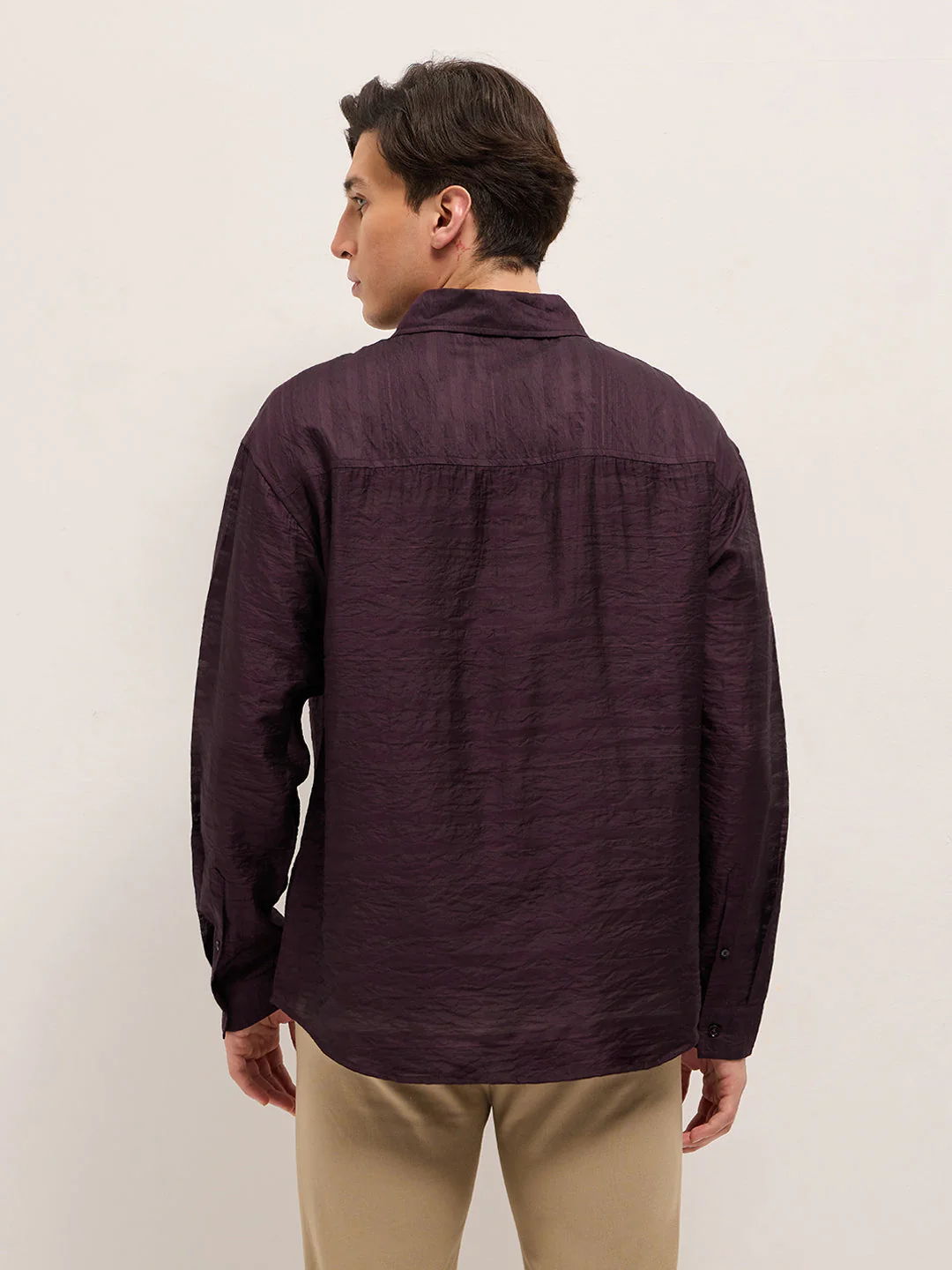 Men Maroon Crinkled Horizontal Textured Stripe Relaxed Fit Casual Shirt - Image 2