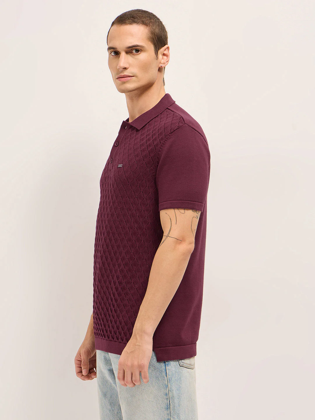 Men Maroon Diamond Textured Flat Knit Slim Fit Polo - Image 3