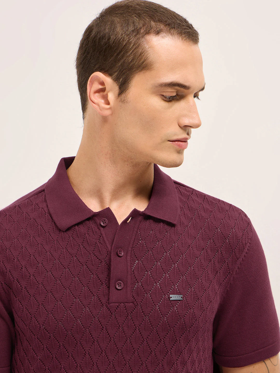 Men Maroon Diamond Textured Flat Knit Slim Fit Polo - Image 5