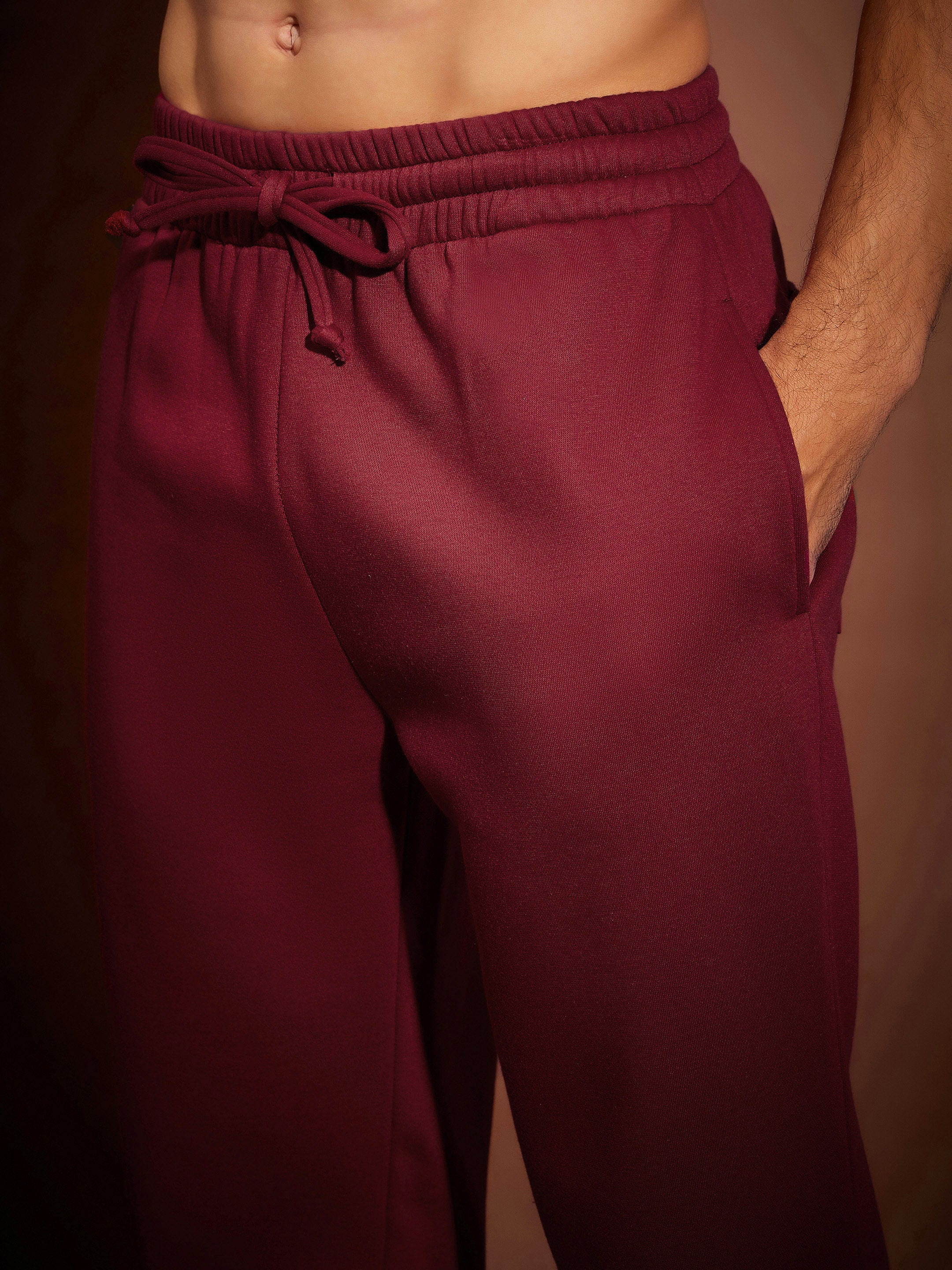 Men Maroon Front Zipper Oversized Sweatshirt With Joggers - Image 4