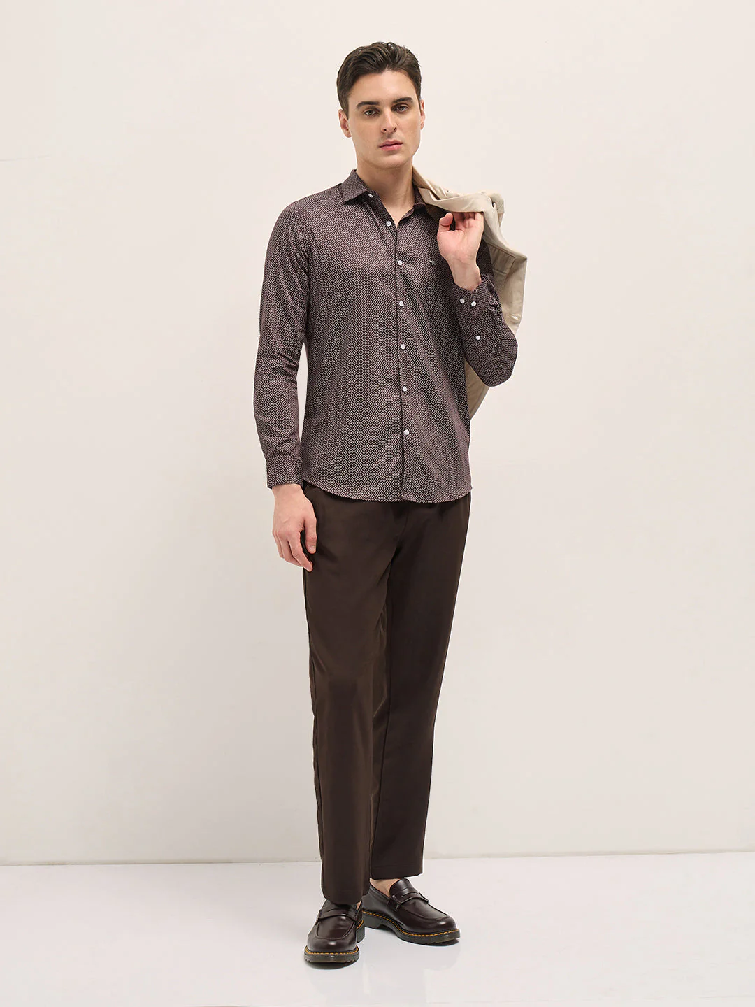 Men Maroon Geometric Printed Tailored Fit Formal Shirt - Image 4