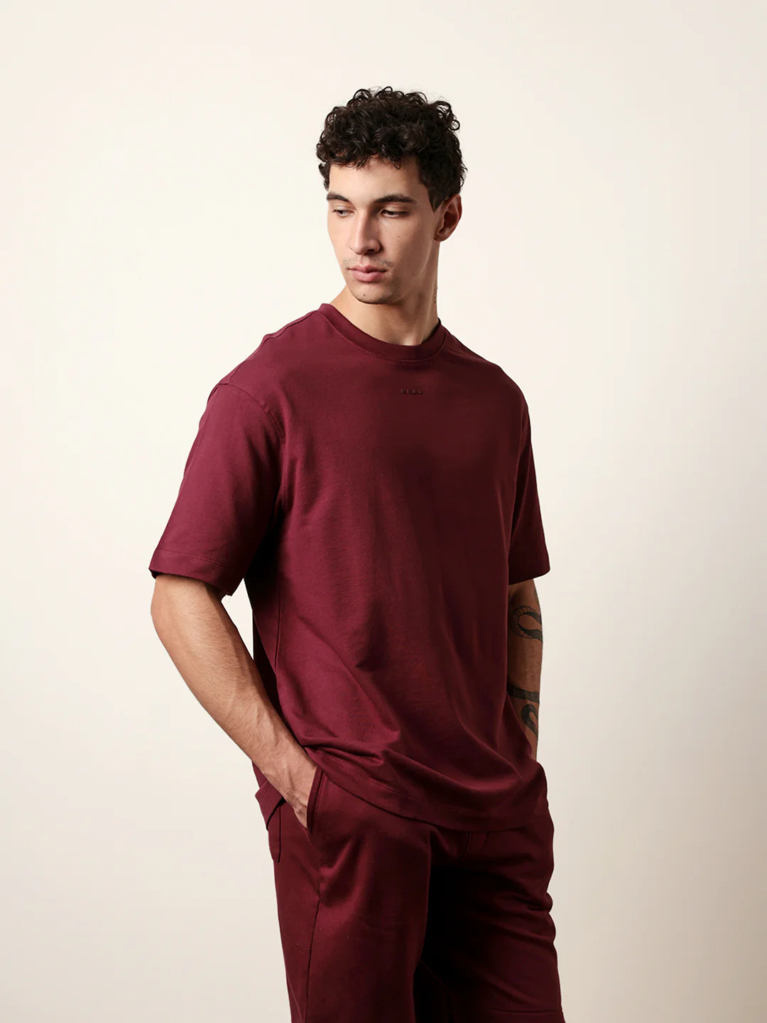 Men Maroon Half Sleeve Oversize T-Shirt - Image 5