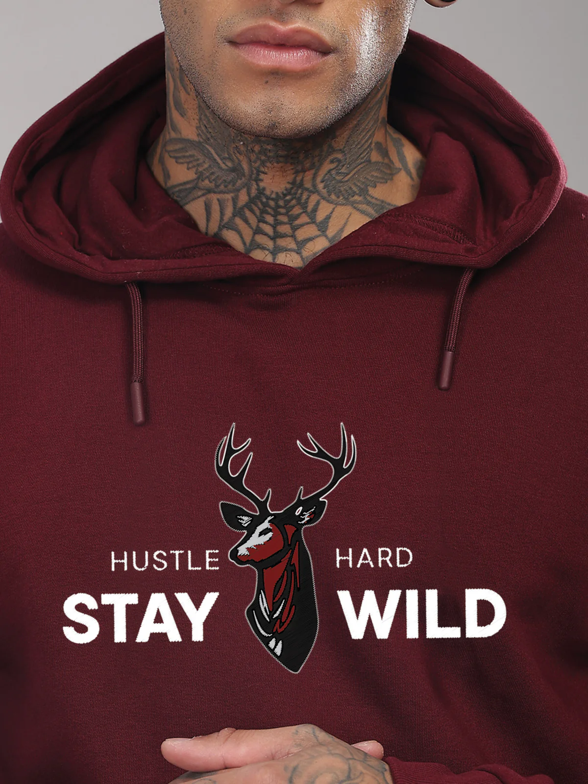 Men Maroon Printed Hoodie - Image 2