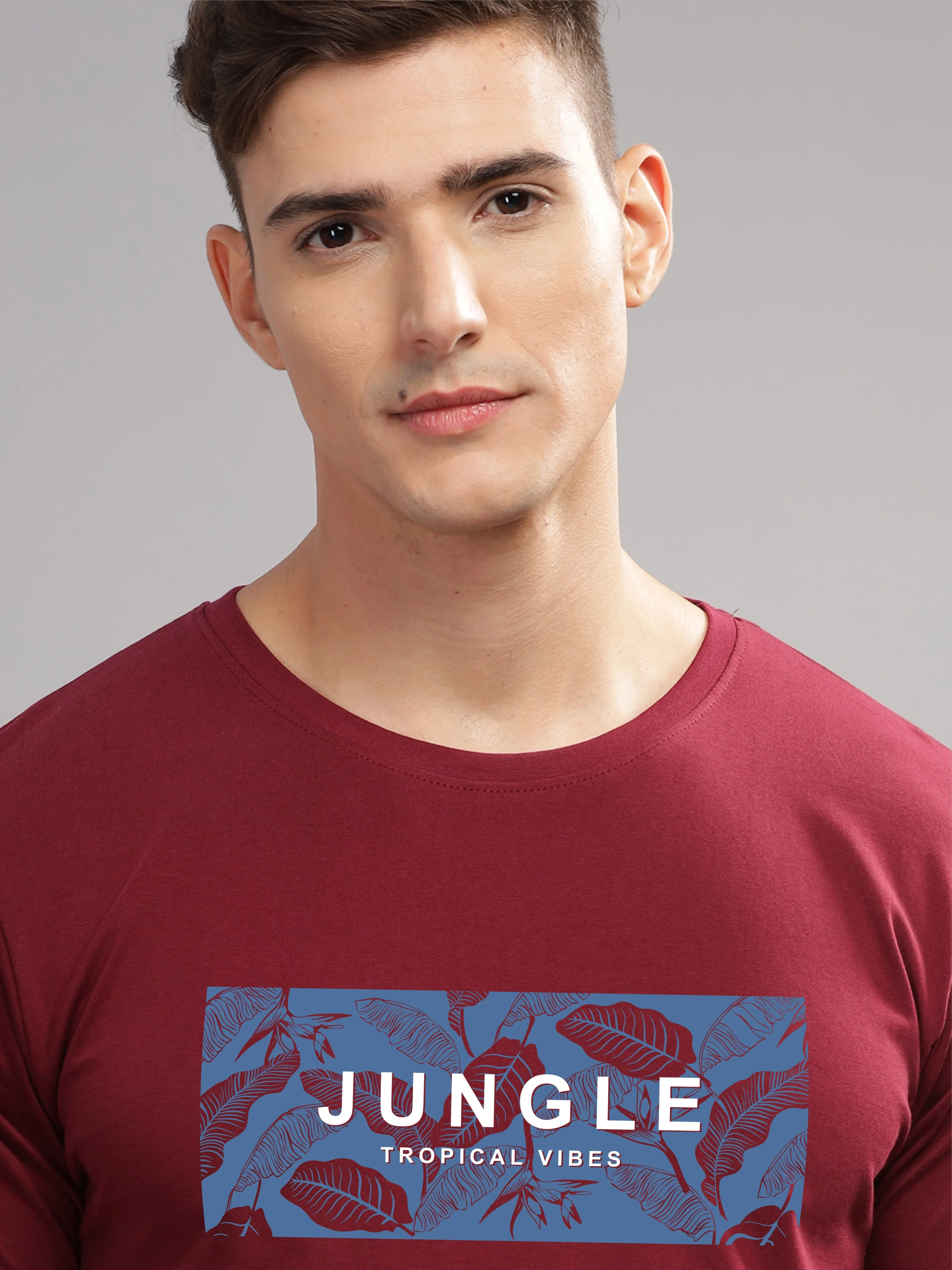 Men Maroon Round Neck T Shirt - Image 2