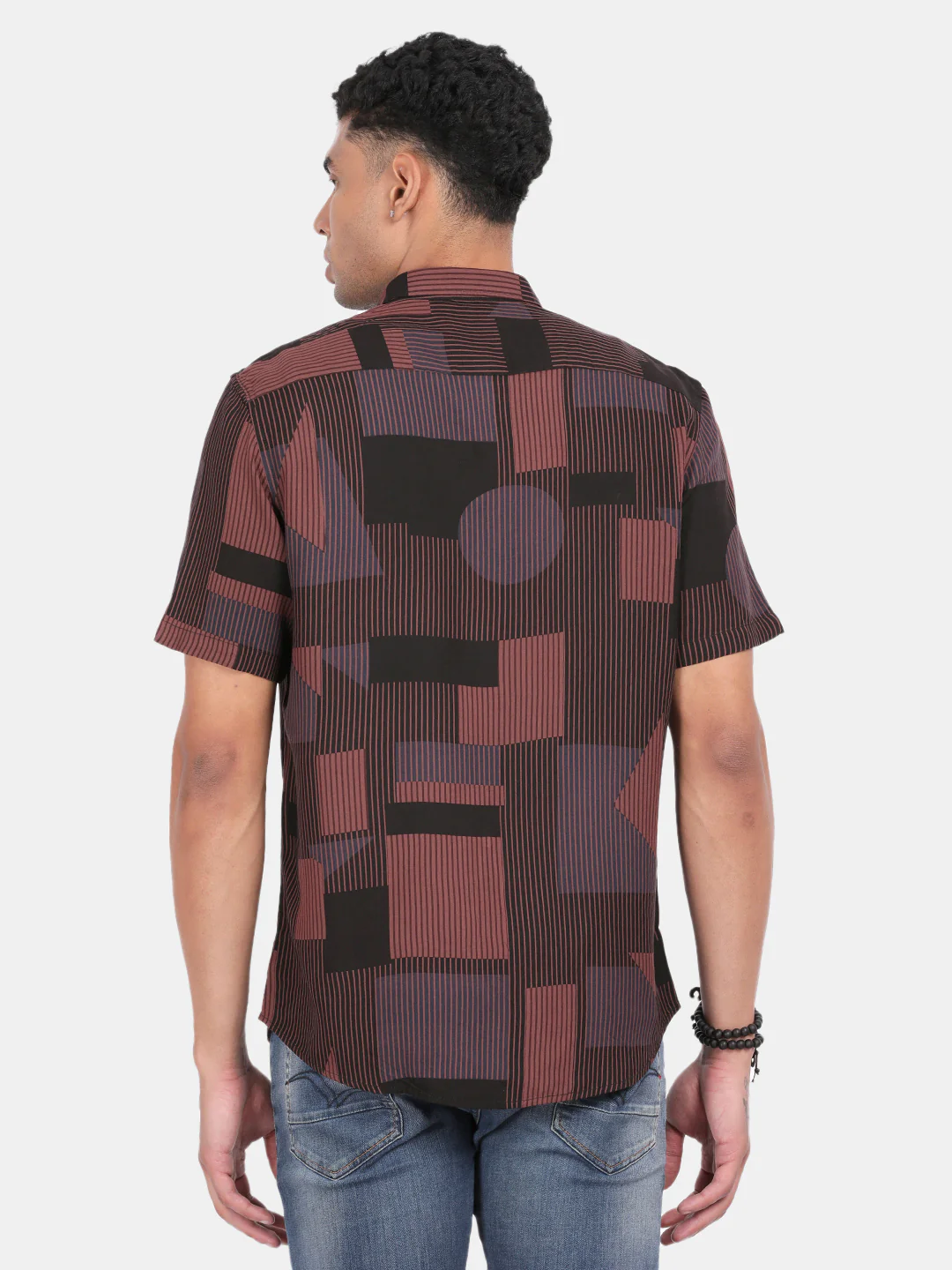 Men Maroon Slim Fit Spread Collar Half Sleeve Casual Shirt - Image 2