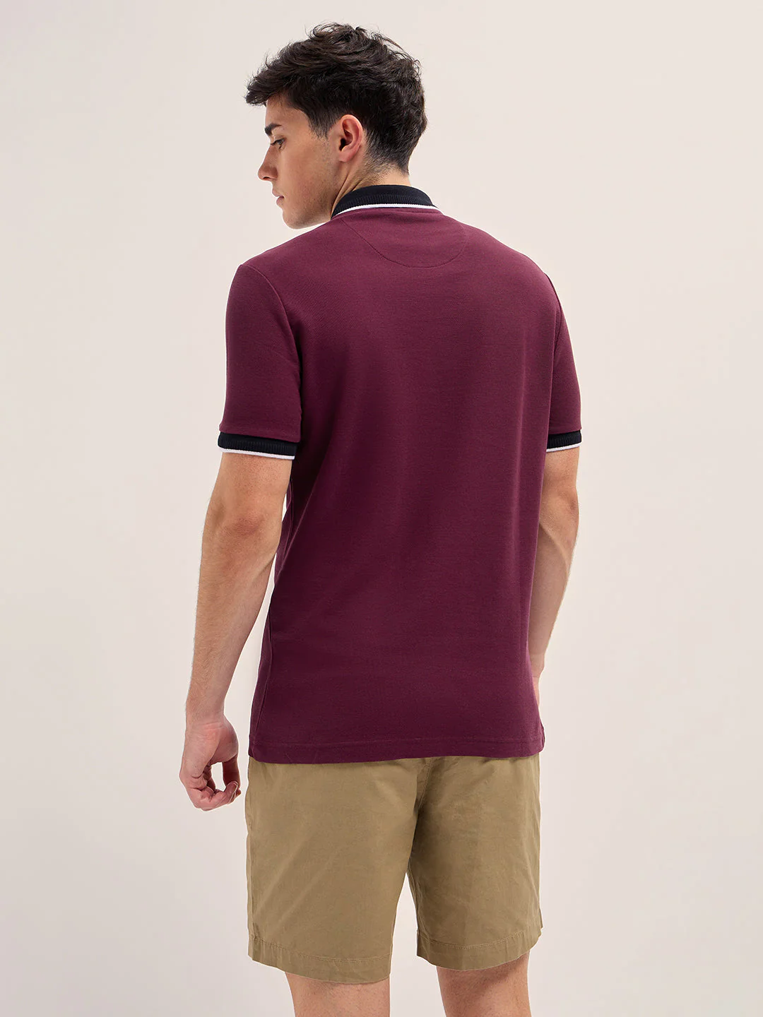 Men Maroon Solid Polo T-shirt - Image 2