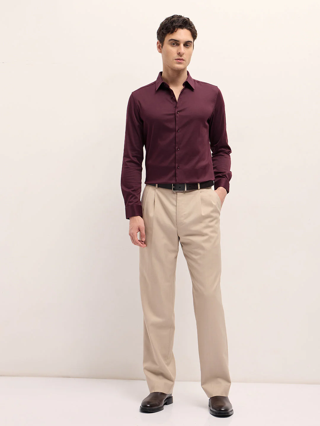 Men Maroon Solid Slim Fit Casual Shirt - Image 4