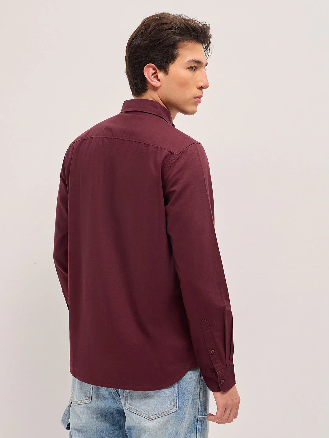 Men Maroon Solid Slim Fit Casual Shirt - Image 2