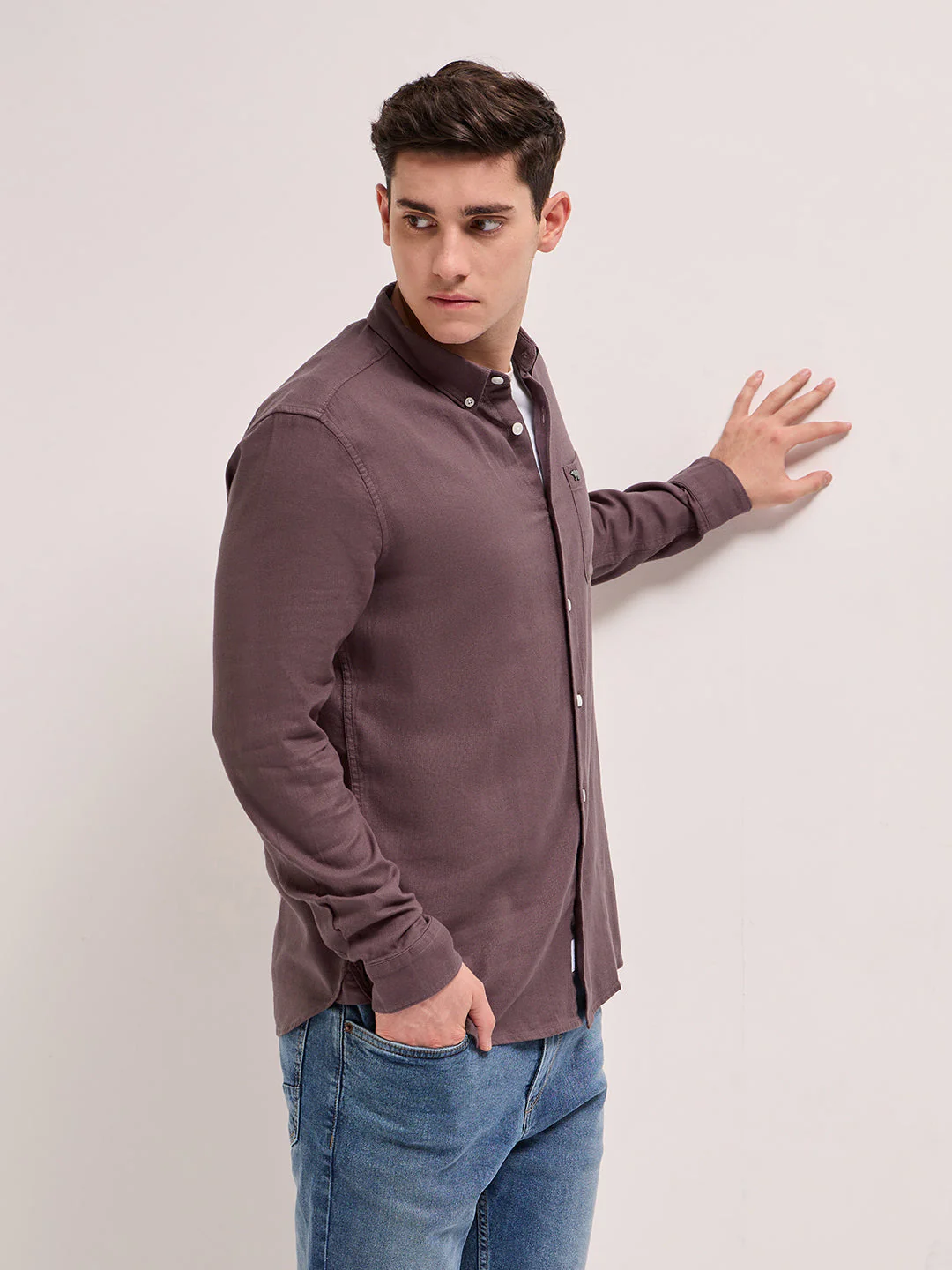 Men Maroon Solid Slim Fit Casual Shirt - Image 3