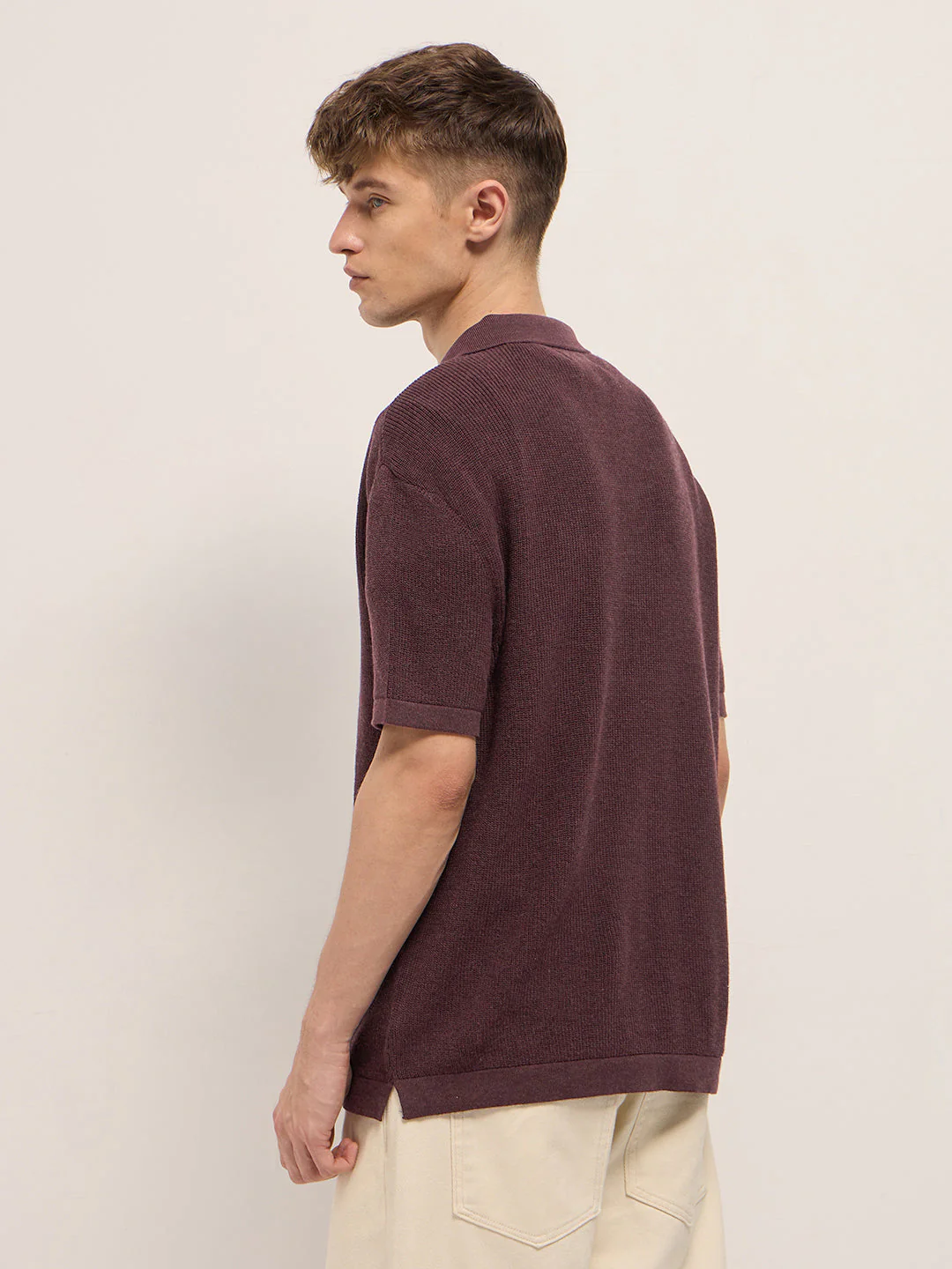 Men Maroon Textured Knit Relaxed Fit Polo - Image 2