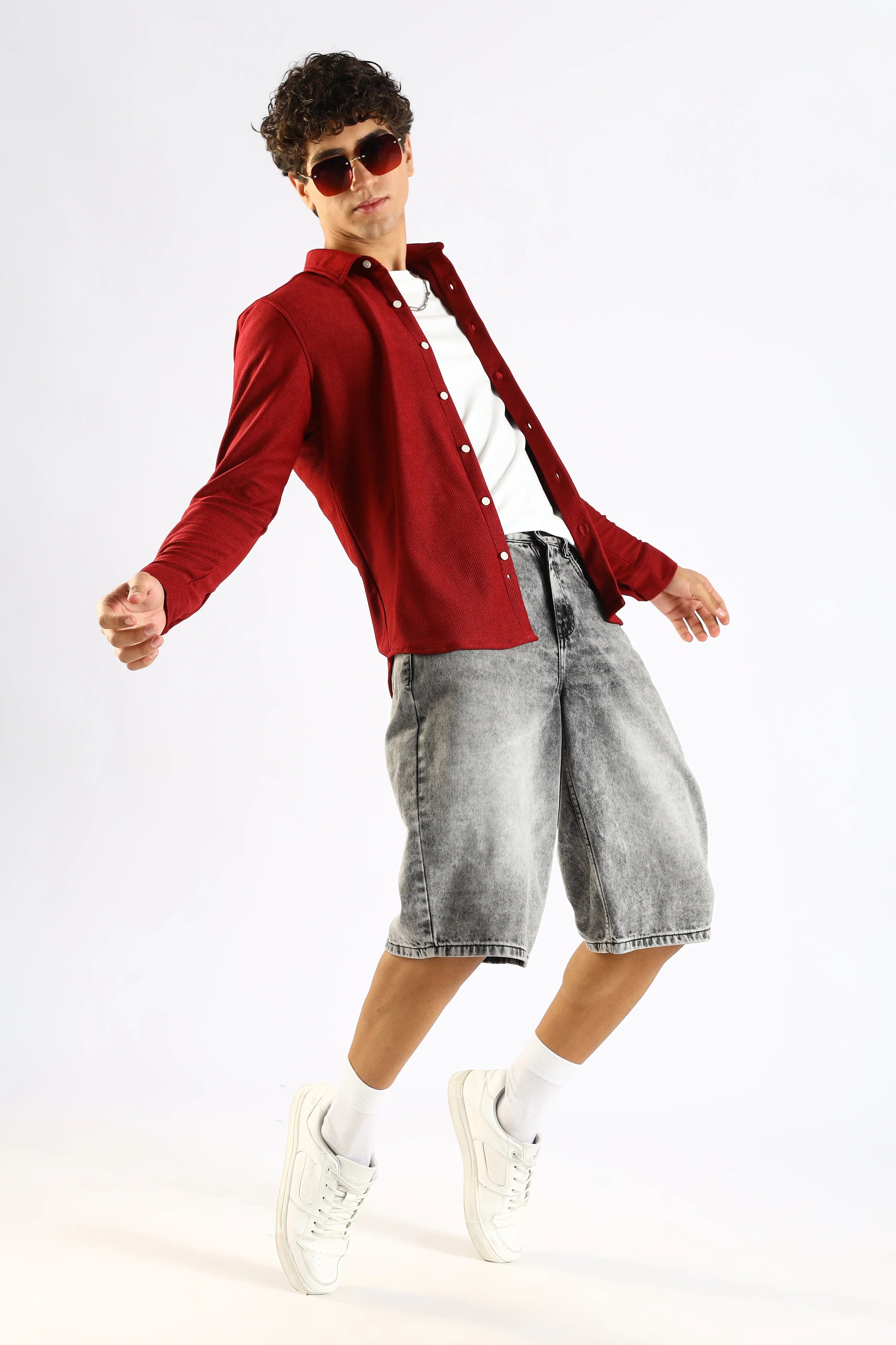 Men Maroon Textured Spread Collar Shirt - Image 8