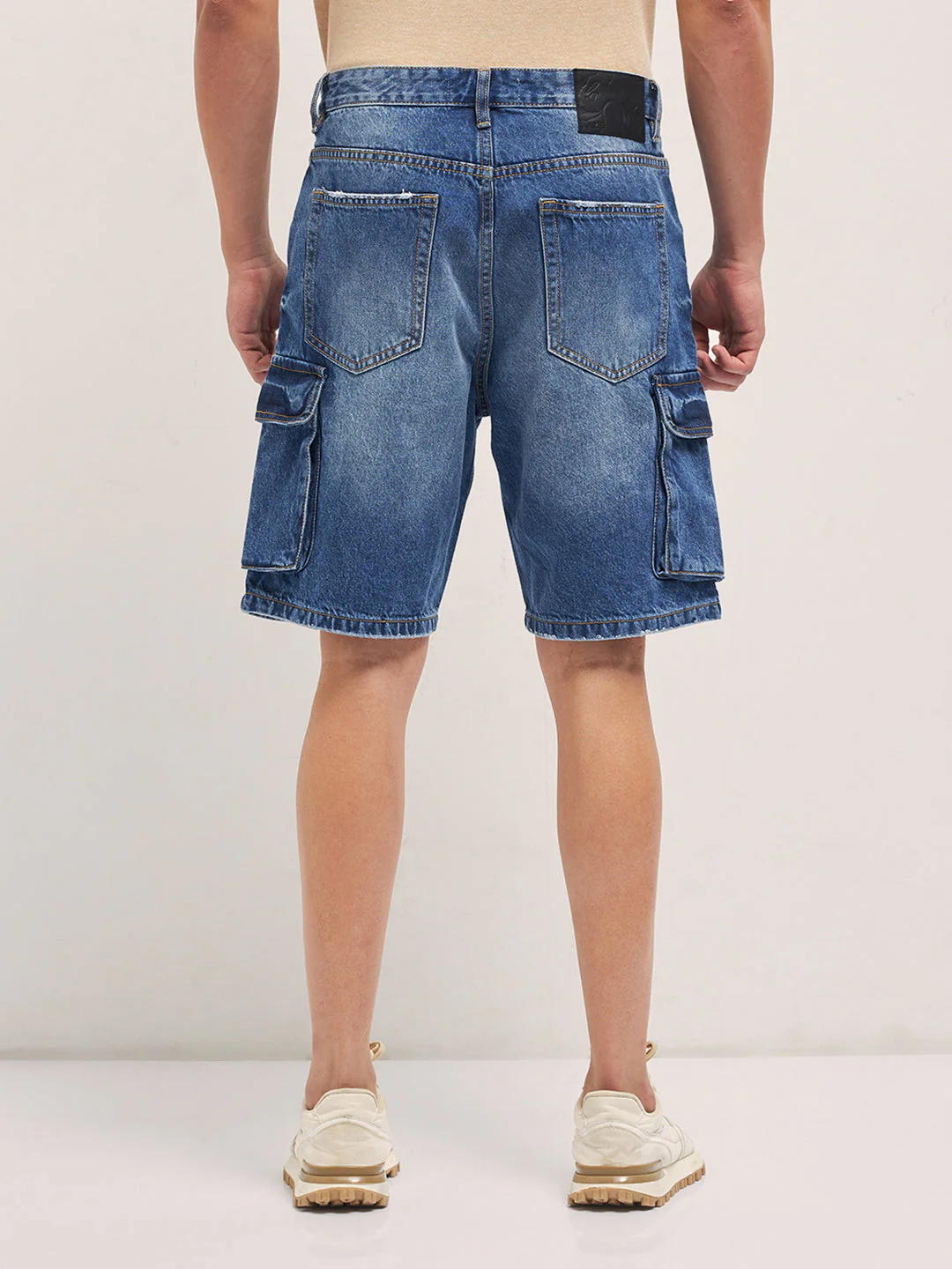 Men Mid Blue Baggy Fit Denim Cargo Shorts - Image 2