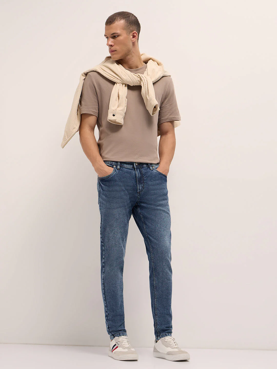 Men Mid Blue Mid-Rise Skinny Fit Jeans - Image 4