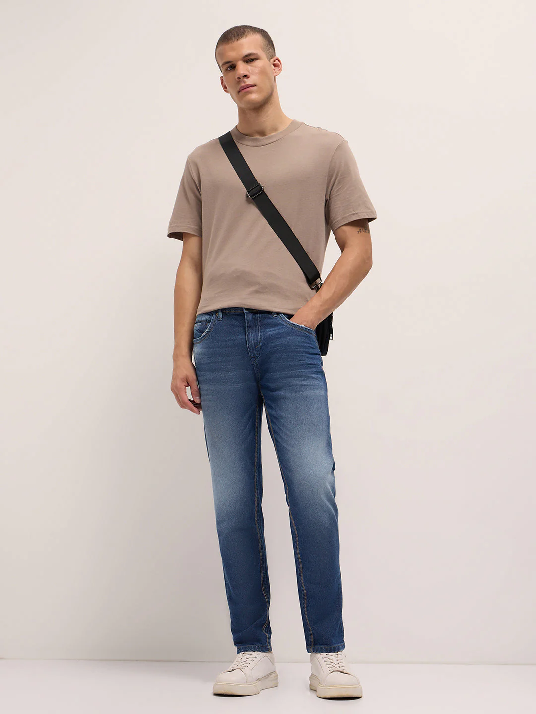 Men Mid Blue Mid-Rise Slim Fit Jeans - Image 4