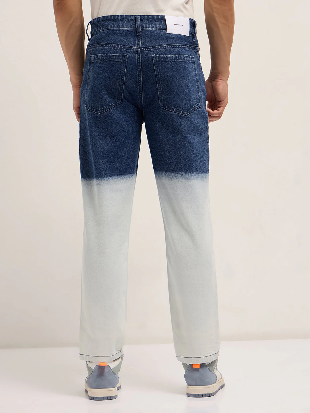Men Mid Blue Mid-Rise Straight Fit Jeans - Image 2