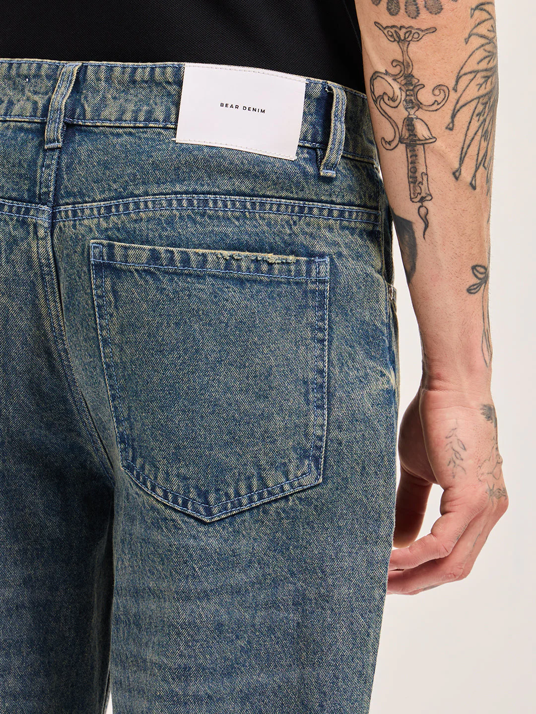Men Mid Blue Mid-Rise Straight Fit Jeans - Image 6