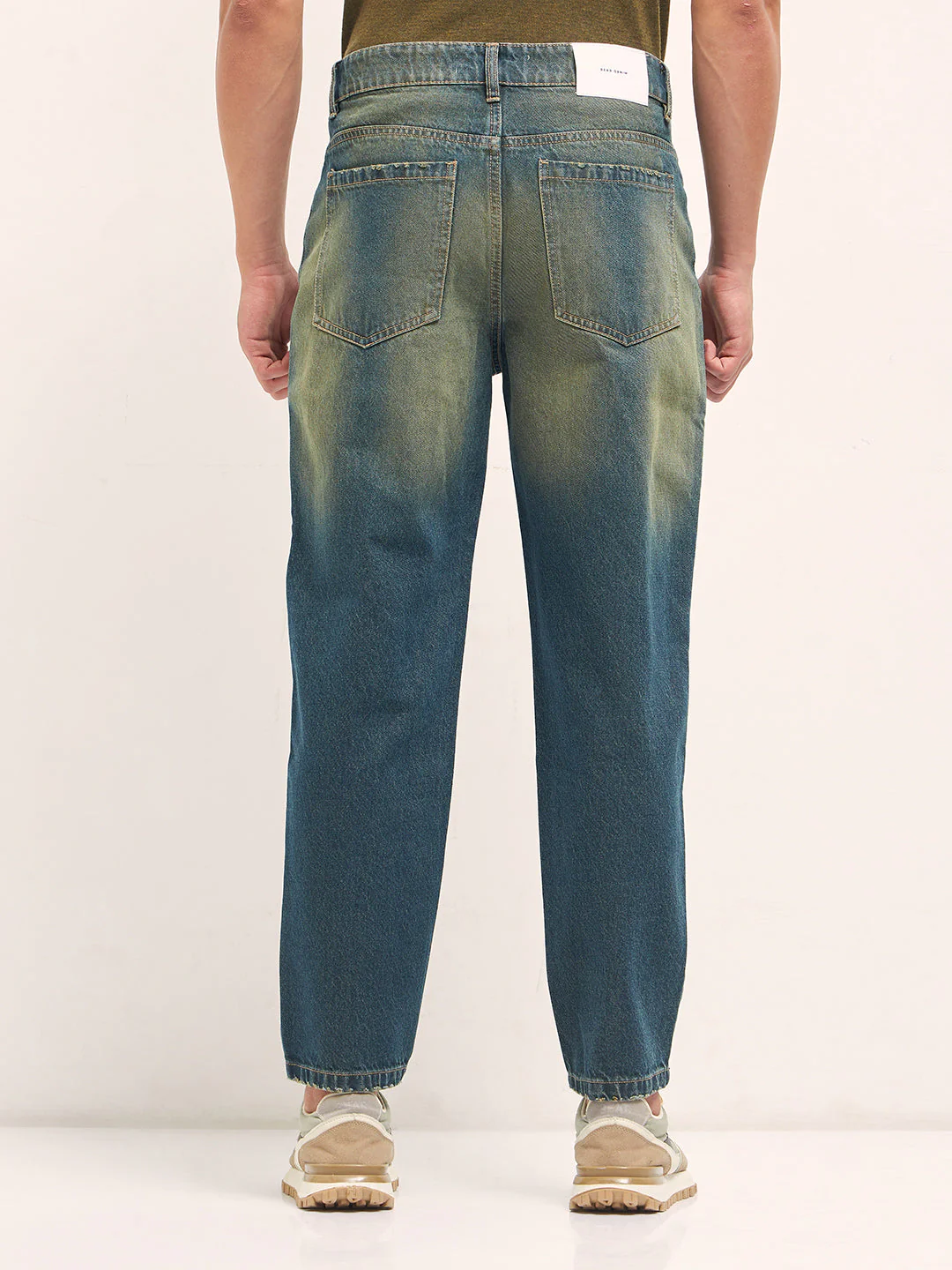 Men Mid Blue Mid-Rise Straight Fit Jeans - Image 2