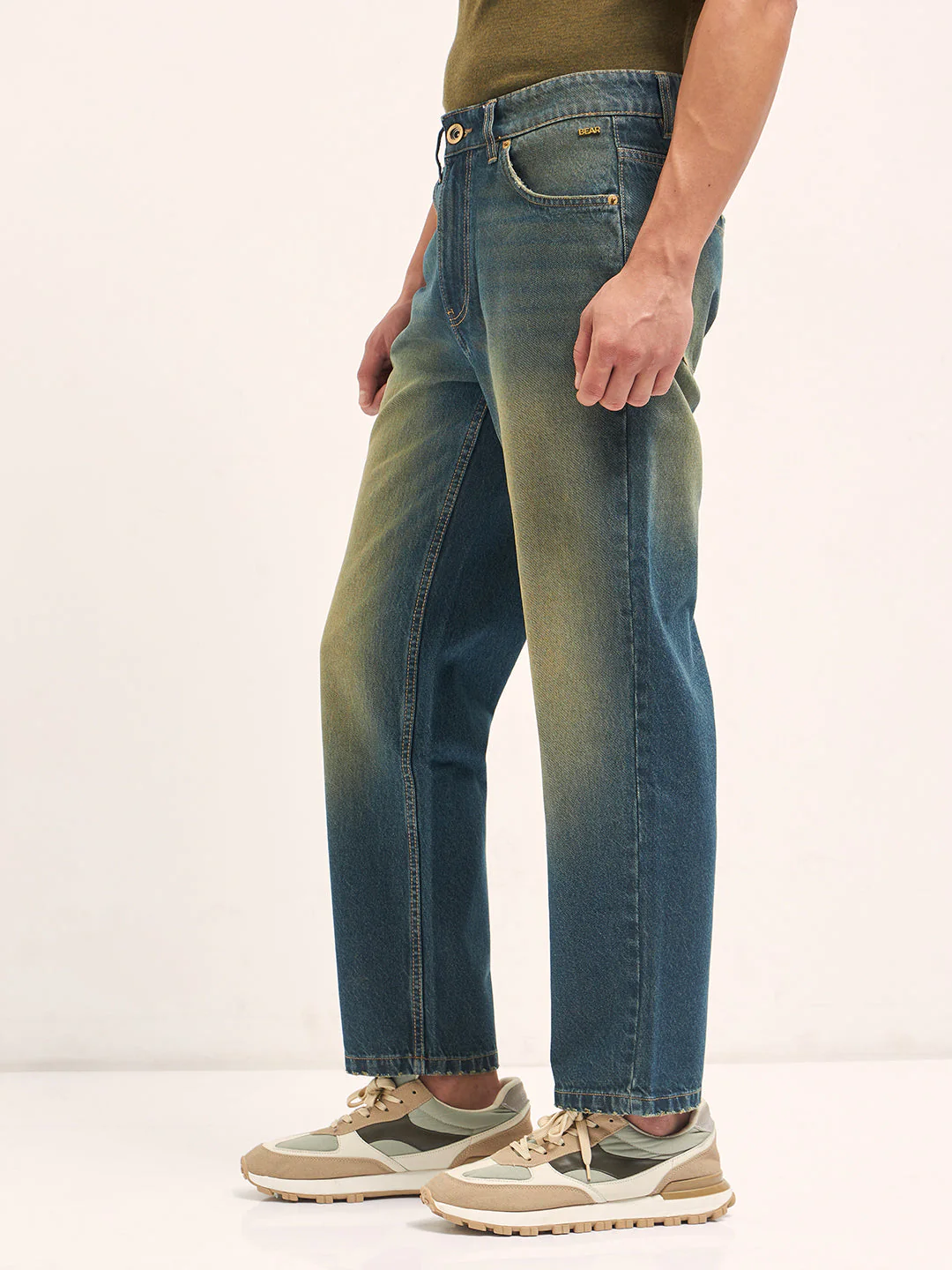 Men Mid Blue Mid-Rise Straight Fit Jeans - Image 3