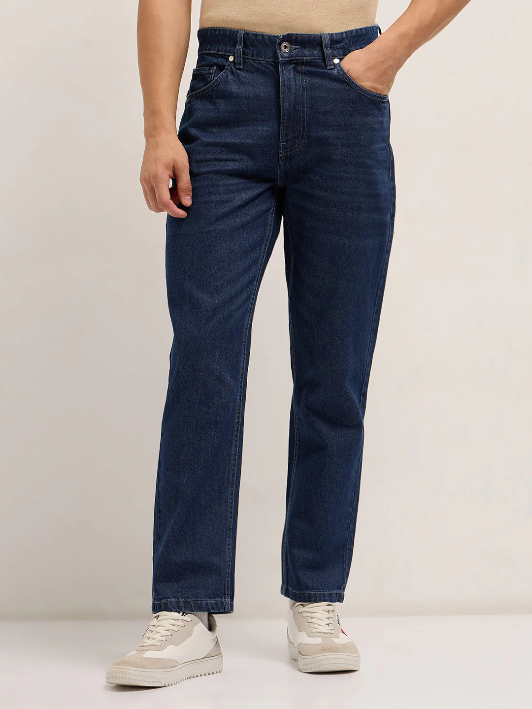 Men Mid Blue Solid Mid-Rise Straight Fit Jeans - Image 6