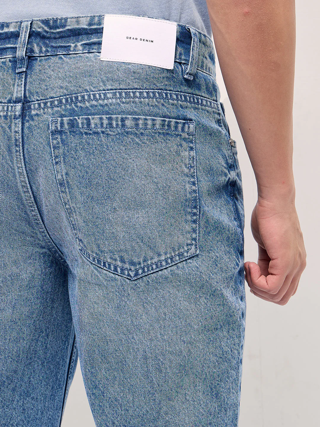 Men Mid Blue Straight Fit Mid Rise Jean - Image 6