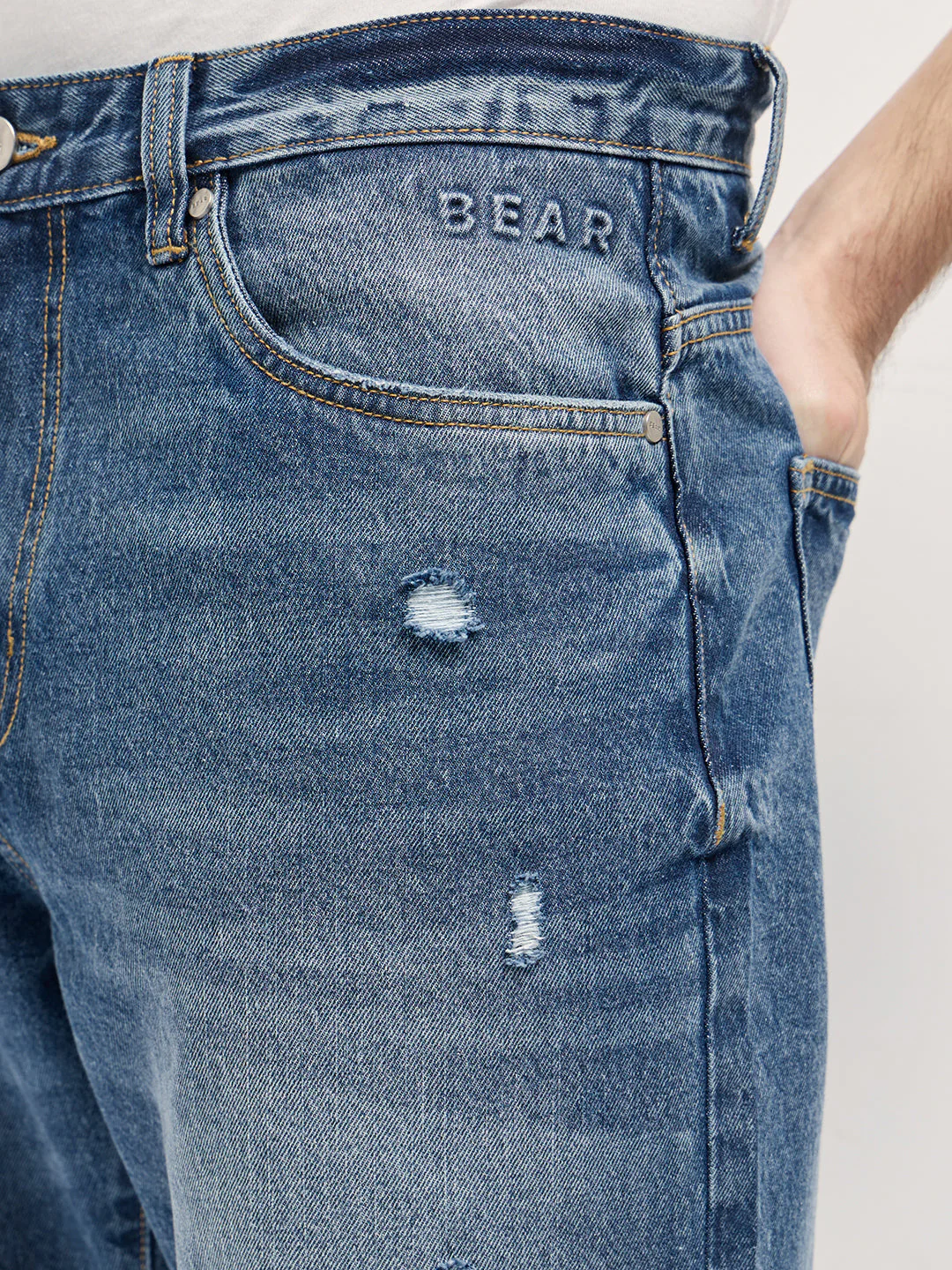 Men Mid BlueLight Fade High Distressed Mid-Rise Relaxed Fit Jeans - Image 5