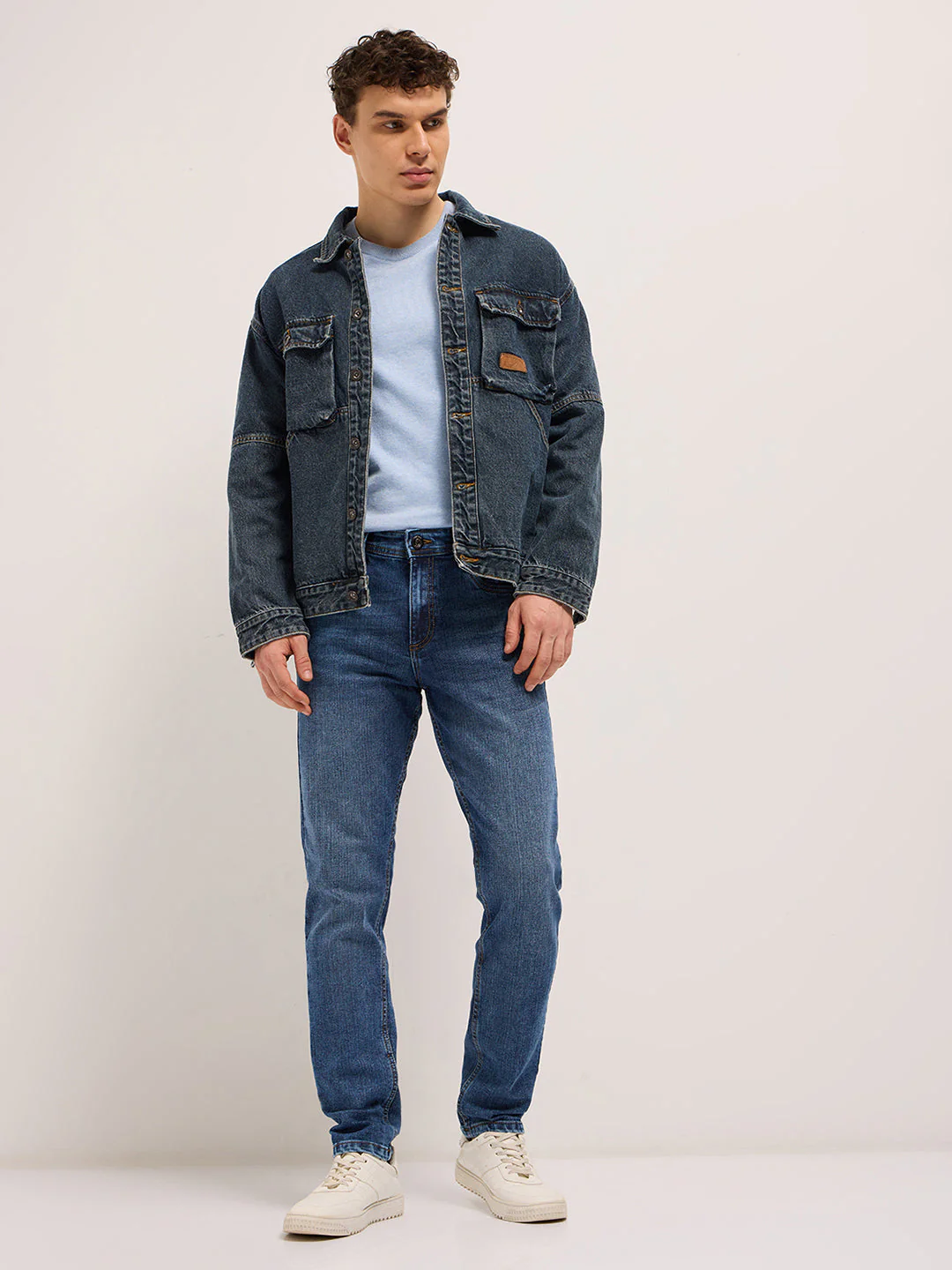 Men Mid BlueLight Fade Slim Fit Mid-Rise Jeans - Image 4
