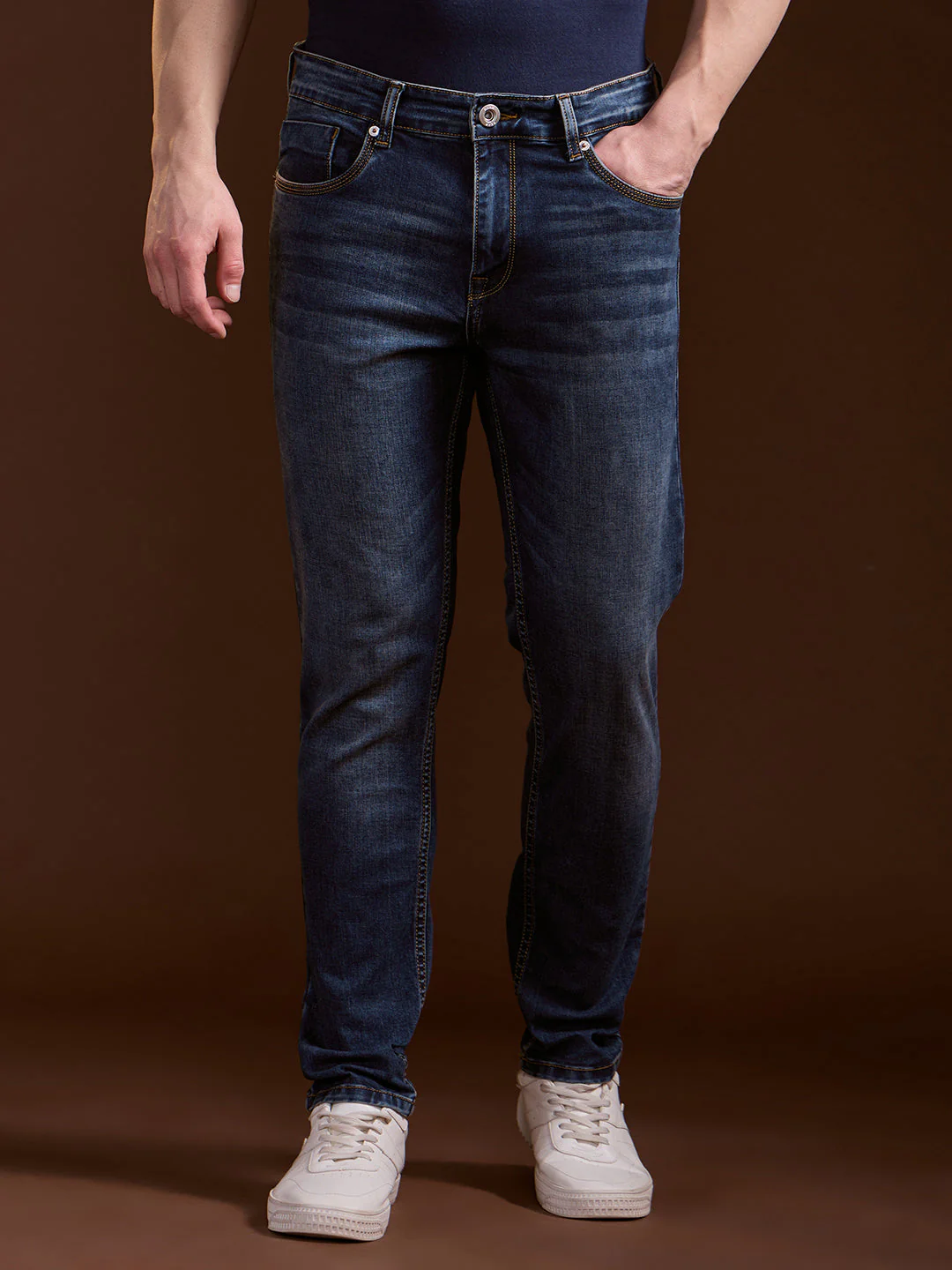 Men Mid BlueLight Fade Slim Fit Mid-Rise Jeans - Image 7