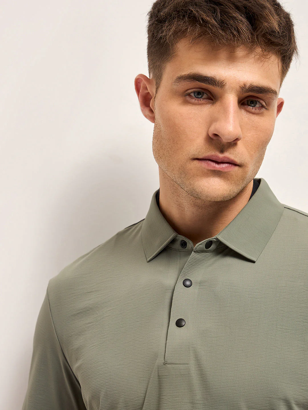 Men Military Green Texture Slim Fit Polo T-shirt - Image 4