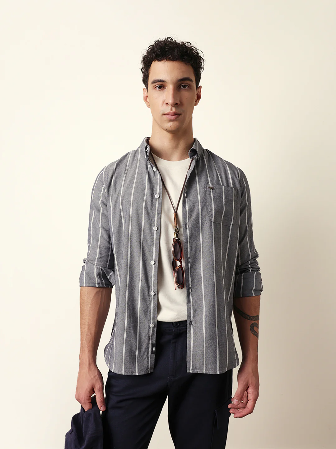 Men Modern Fit Casual Shirt