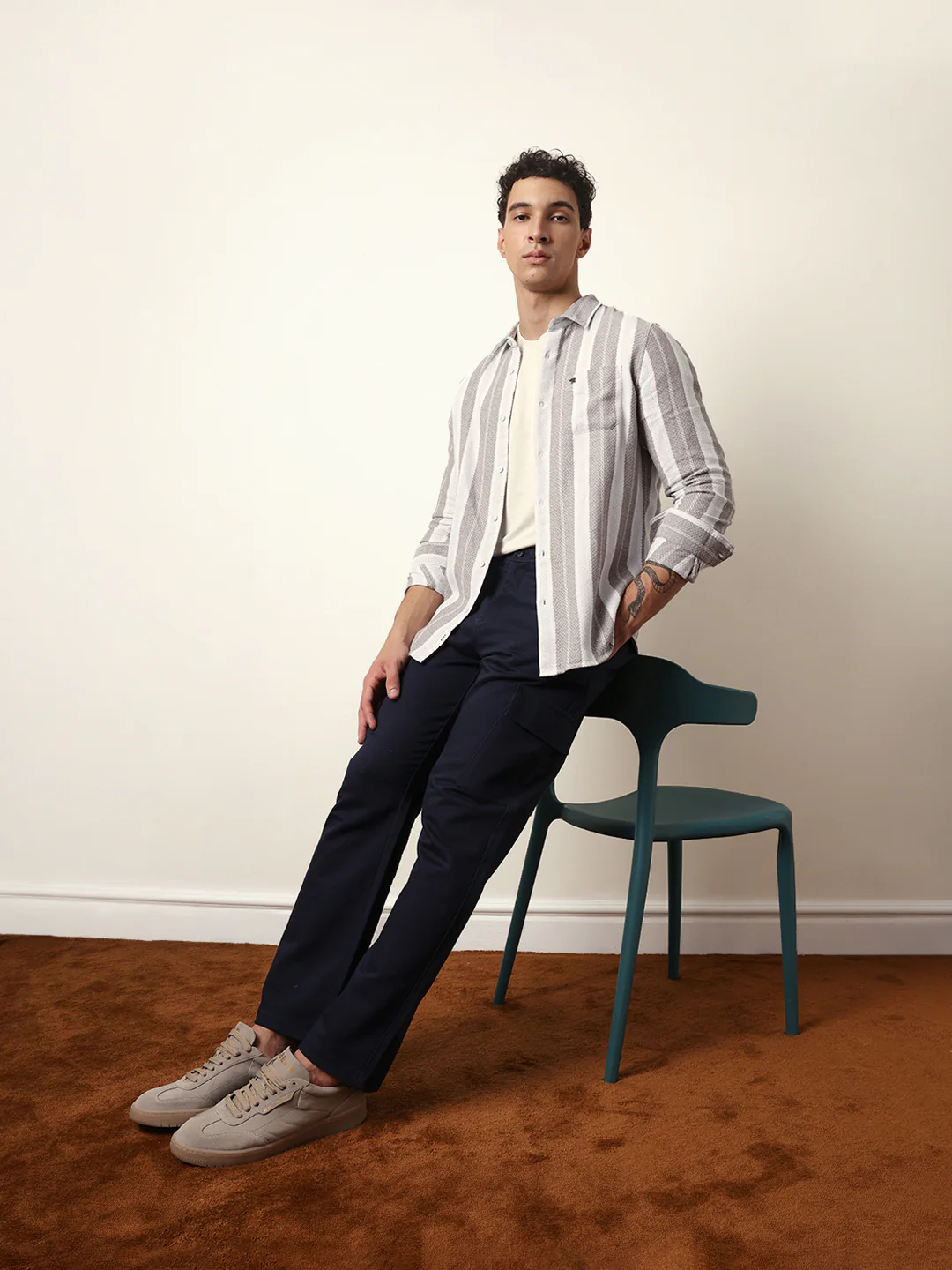 Men Modern Fit Casual Shirt - Image 2