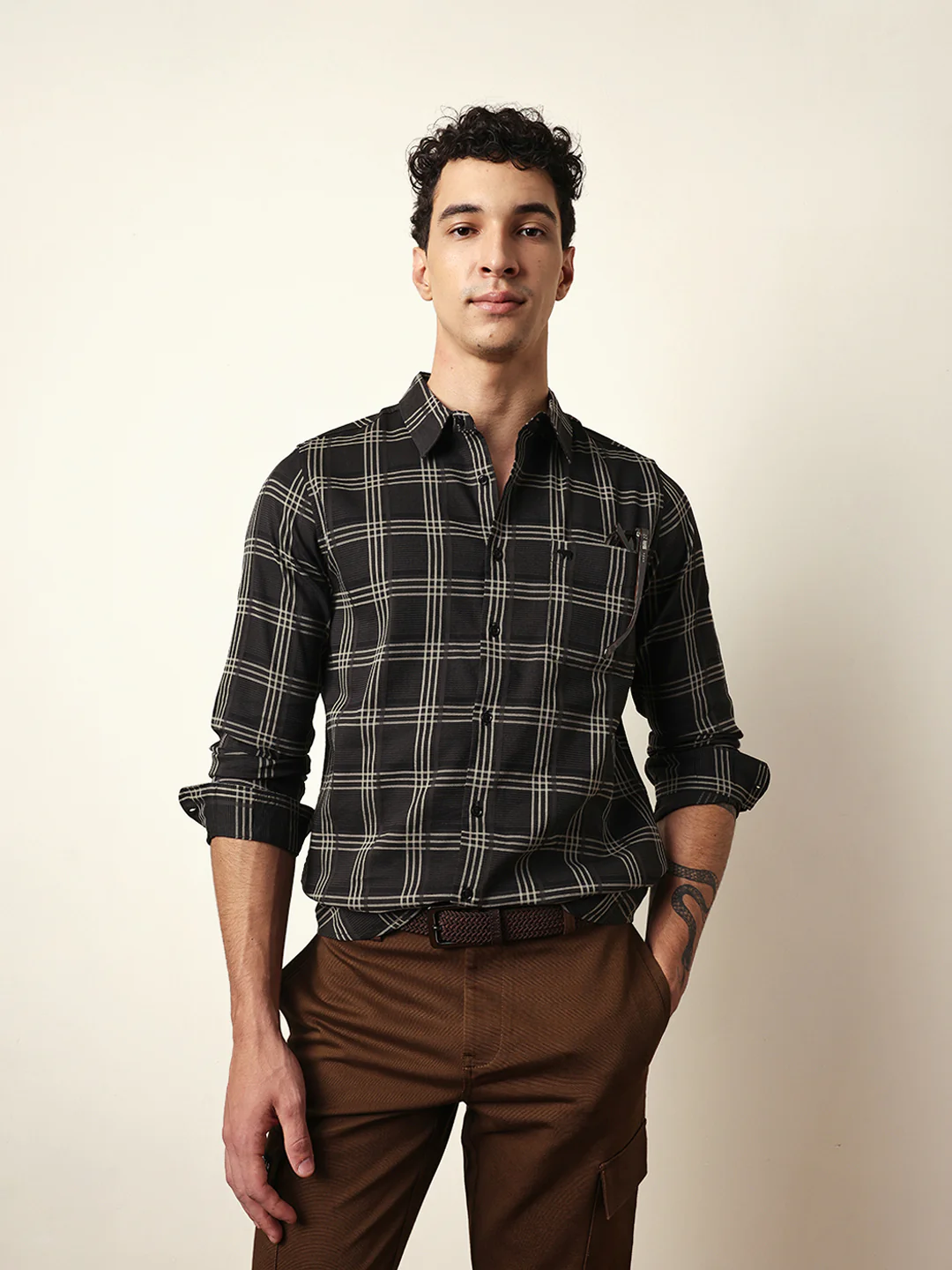 Men Modern Fit Casual Shirt