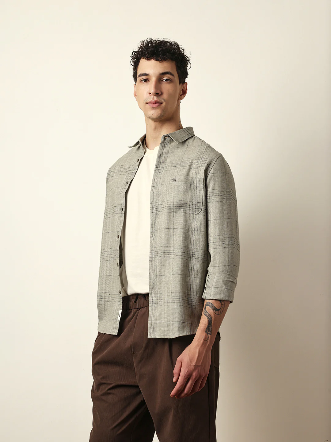 Men Modern Fit Casual Shirt - Image 4