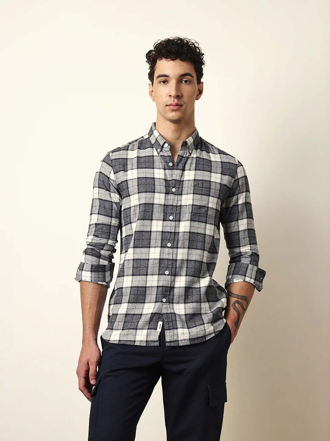Men Modern Fit Casual Shirt - Image 3