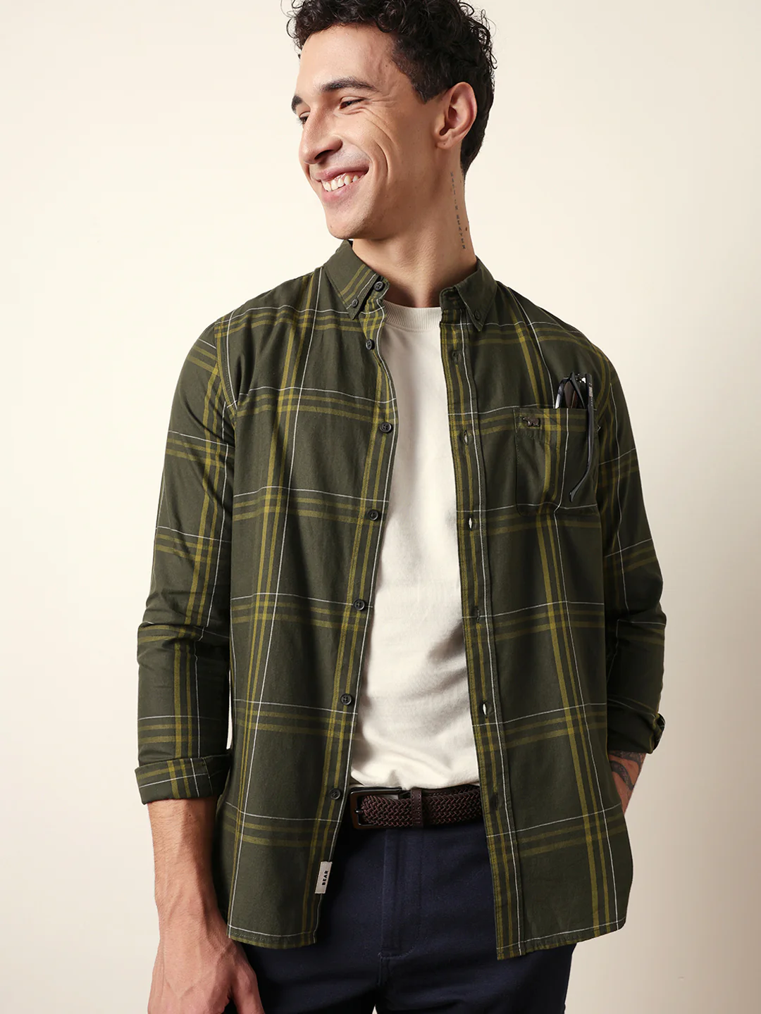 Men Modern Fit Casual Shirt