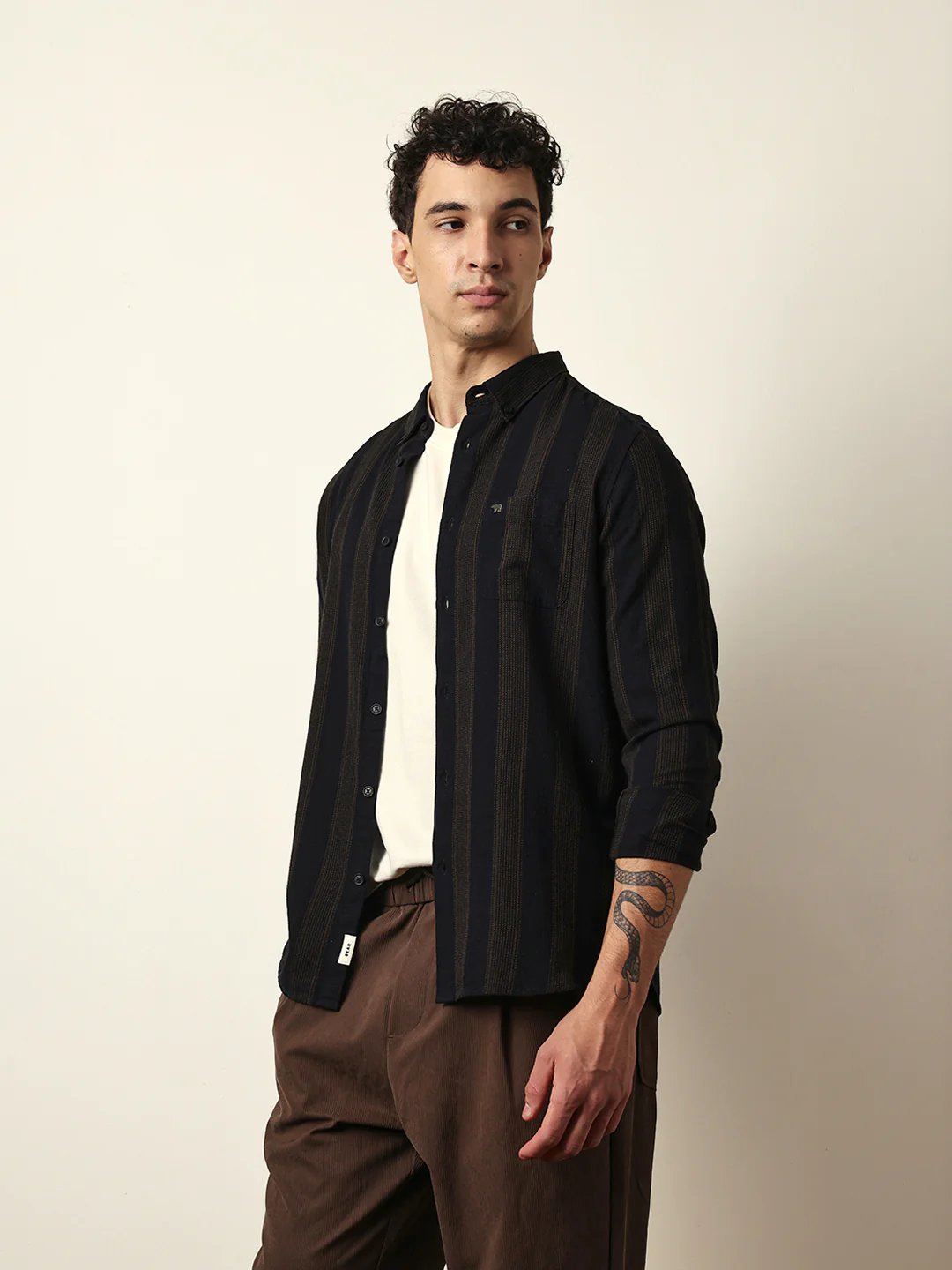 Men Modern Fit Casual Shirt - Image 4
