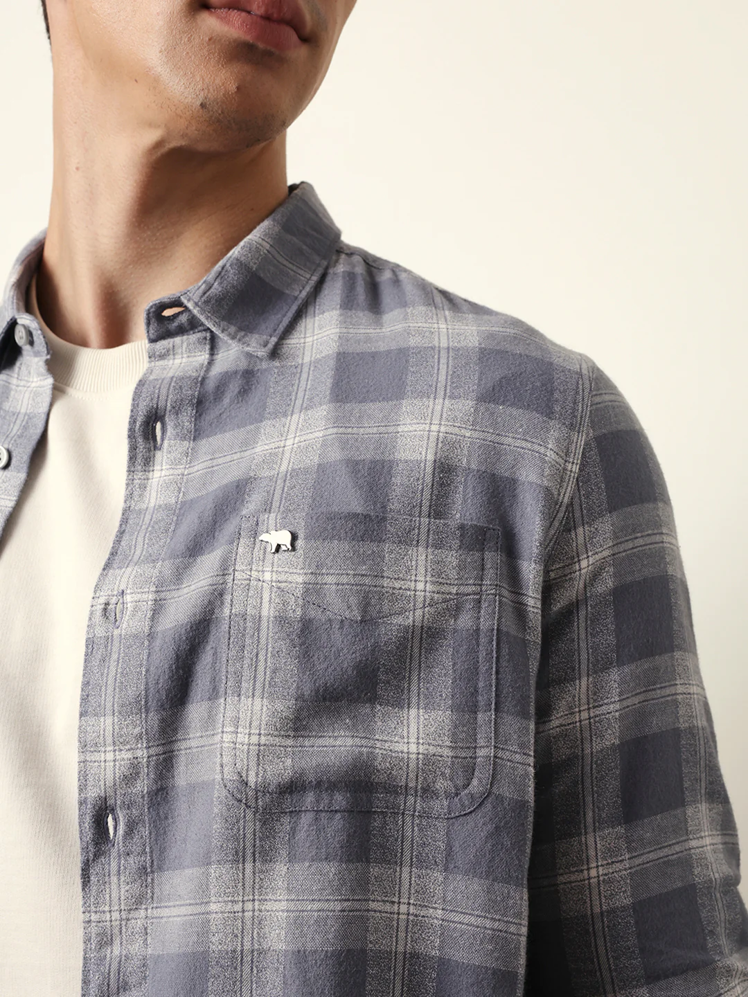 Men Modern Fit Casual Shirt - Image 6