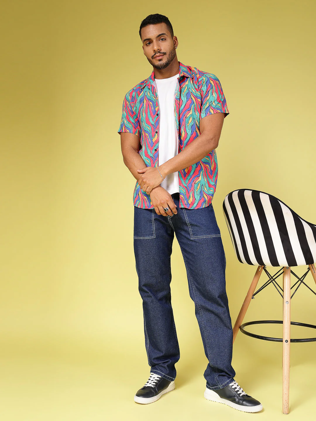 Men Modern Straight Fit Cotton Denim Jeans - Image 2