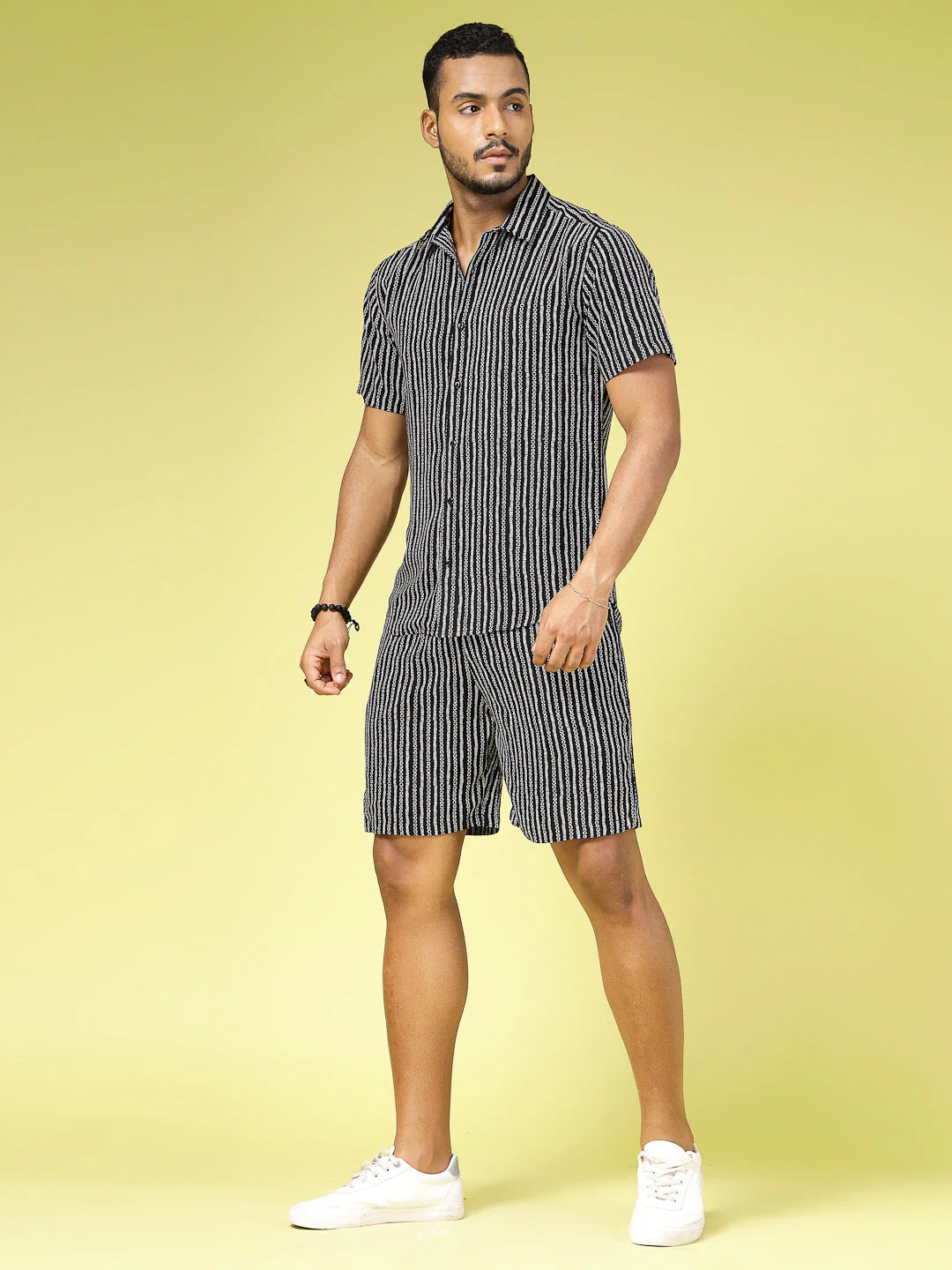 Men Motif Printed Slim Fit Coord Set - Image 4