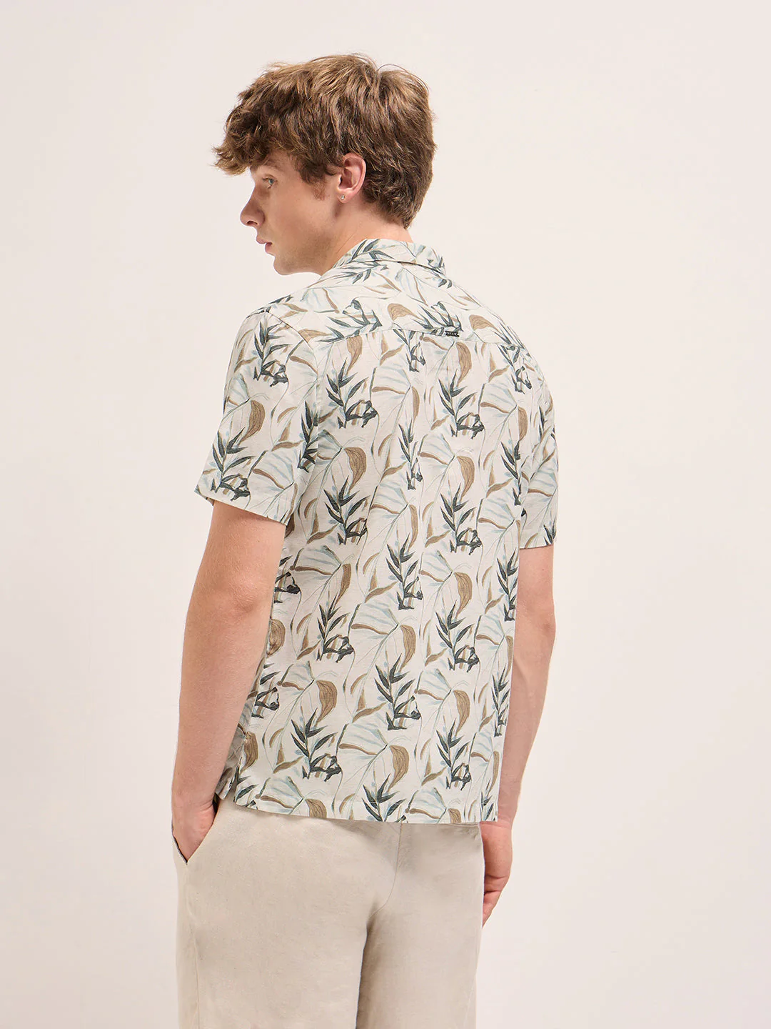 Men Multi-Color abstract botanical print Relax Fit Casual shirt - Image 2